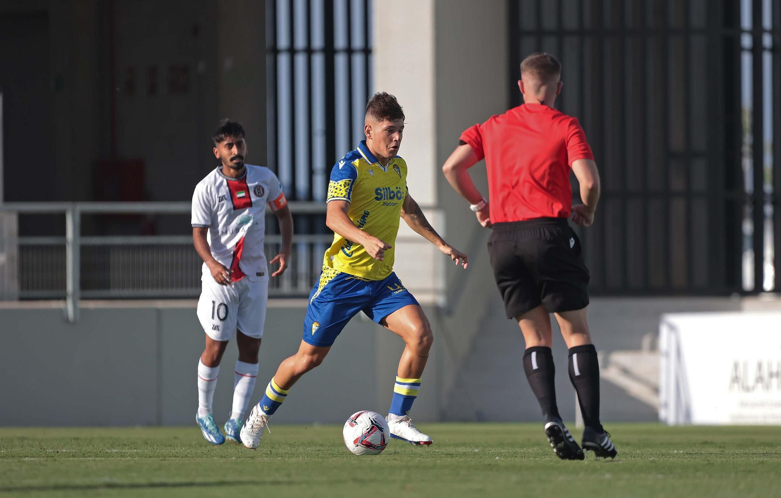 Las mejores fotos del Cádiz CF - Al-Jazira en el Ciudad de La Línea