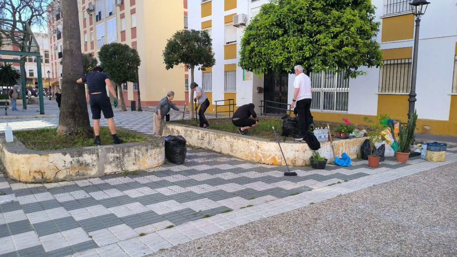 Vecinos y asociaciones, trabajando de la mano en Malacara.