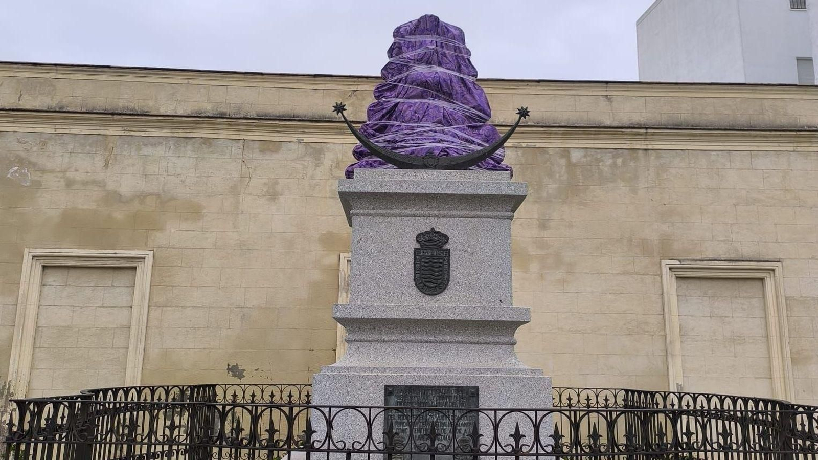 Una imagen del monumento sin la Virgen del Rocío.