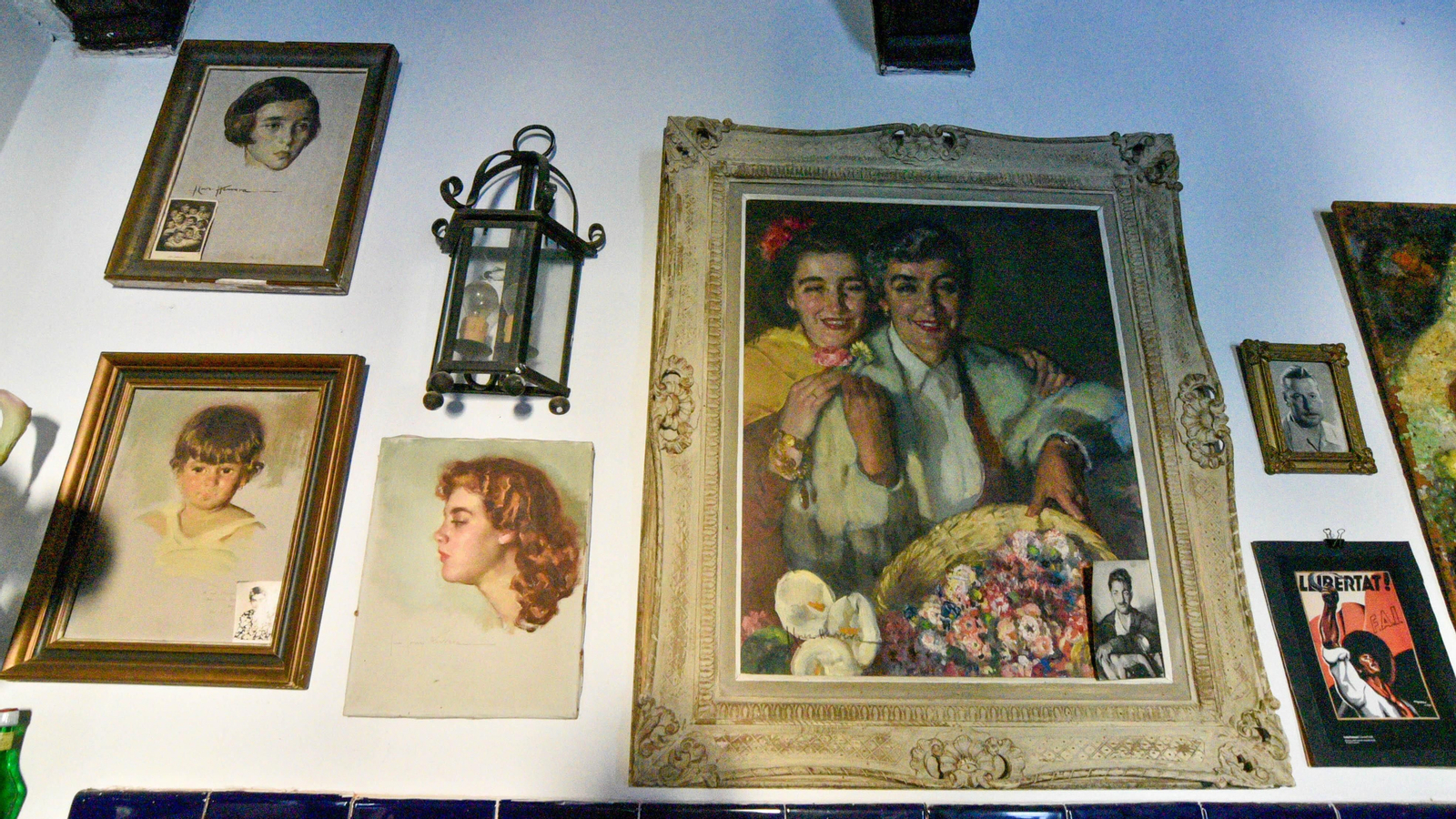 Las fotos del taller y la exposición de José Cruz Herrera y su hija Amparo en san Roque