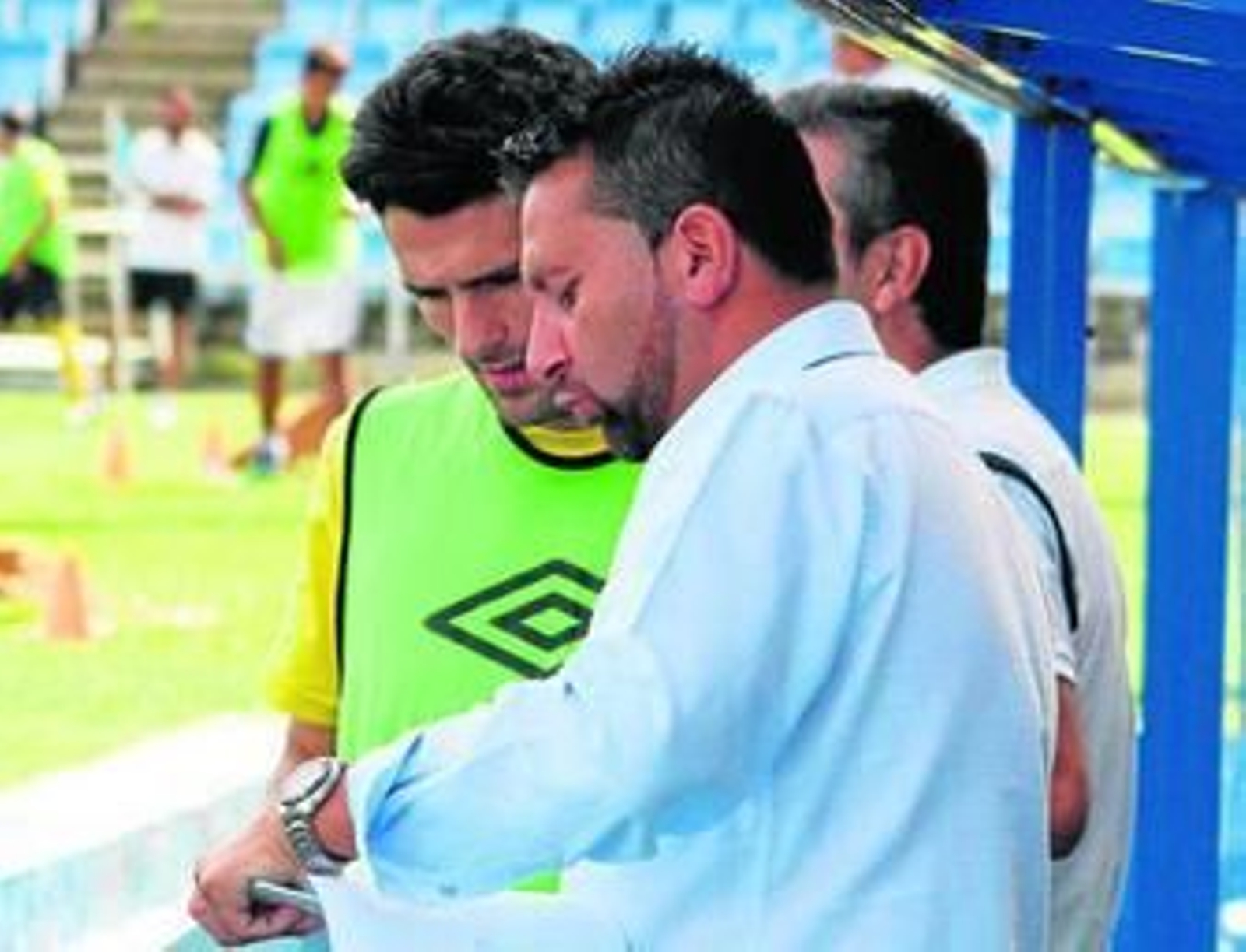 David Torres fue castigado cuando dirigía al San Roque de Lepe por estar suspendido Alejandro Ceballos.