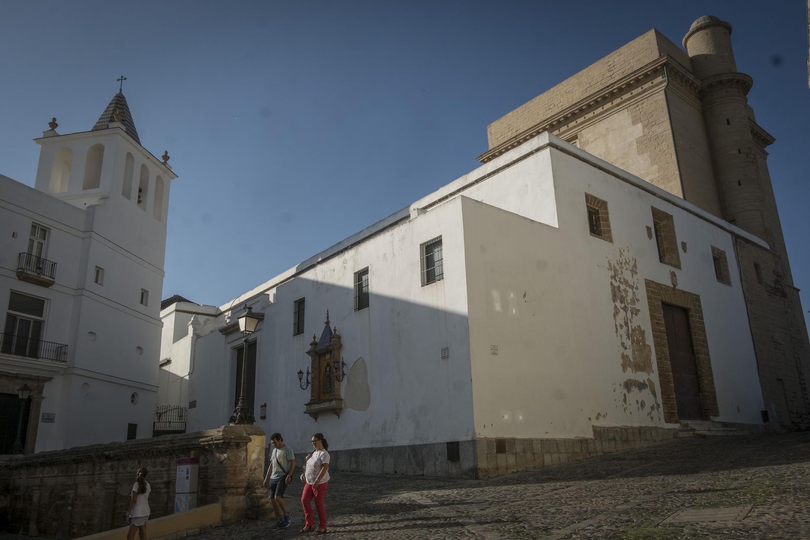 La Catedral Vieja y el edificio de la Contaduría