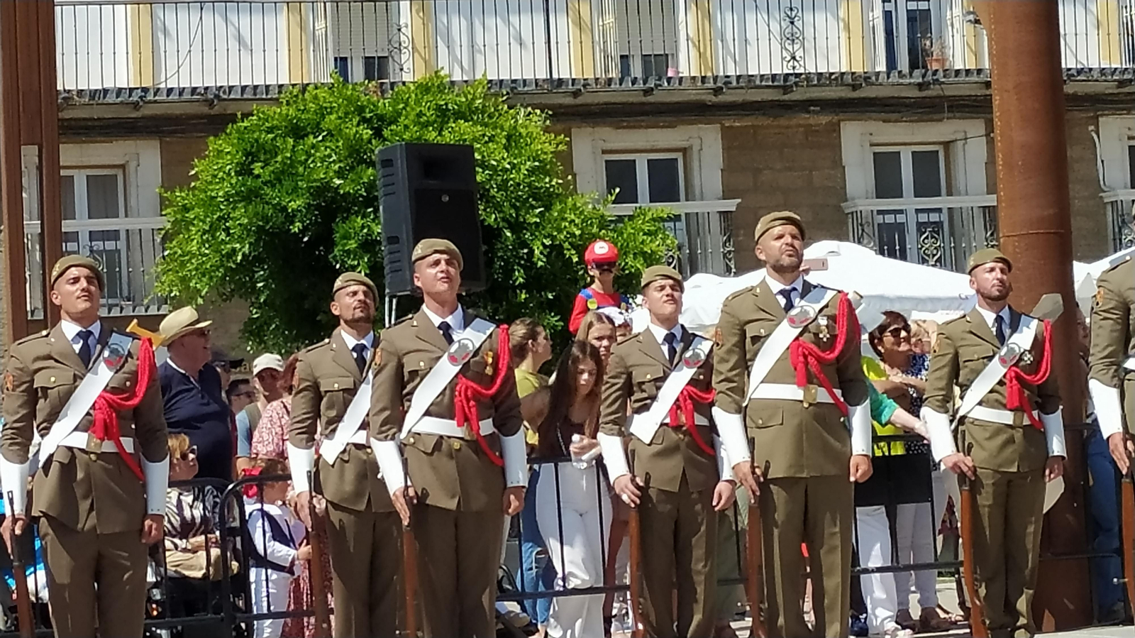 Las imágenes de la jura de bandera celebrada en San Fernando