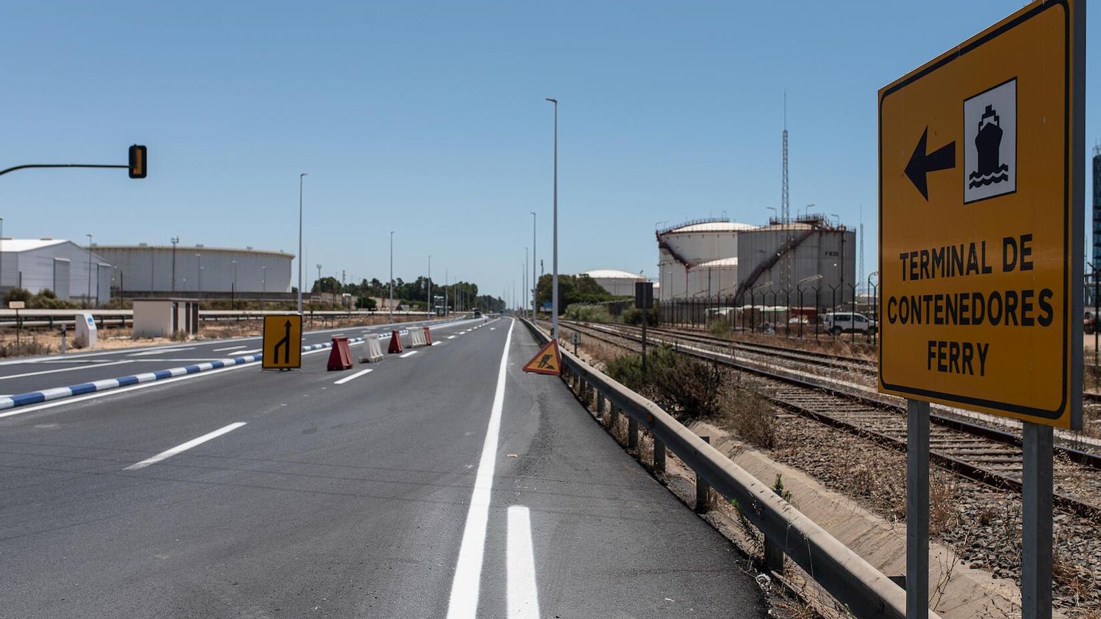 Nuevos accesos al Muelle Sur ya finalizados.