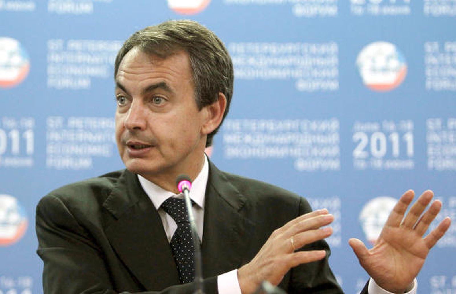 Zapatero: "Mi deseo es adelantar la recuperación, no las elecciones"