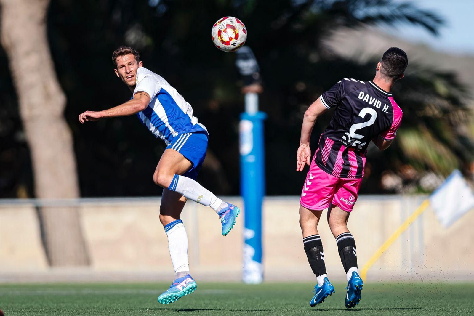 Las fotos del La Unión Atlético - Balona de Segunda Federación (0-1)
