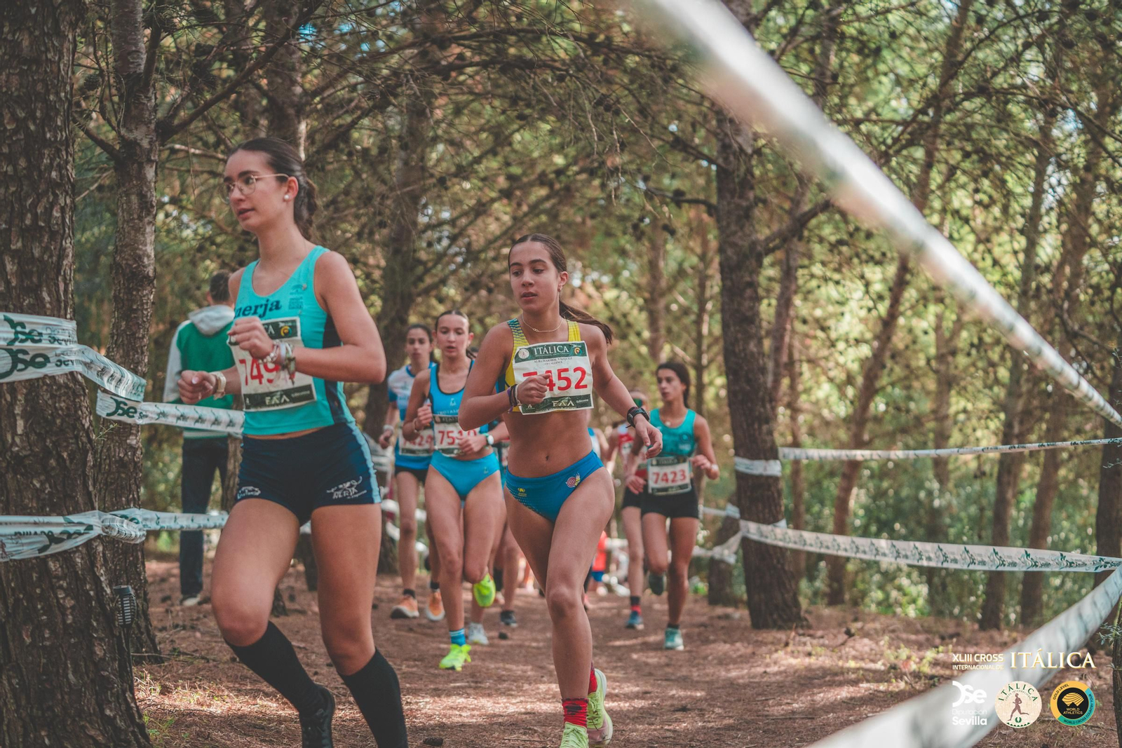 Búscate en las fotos del Cross de Itálica 2025 | 6