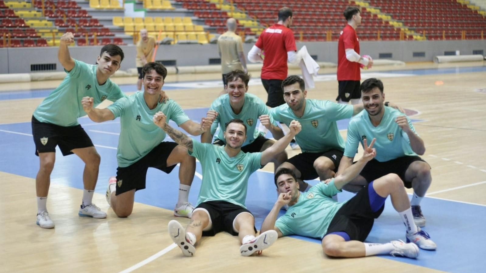 Los jugadores del Córdoba Futsal, en un entrenamiento en Vista Alegre.