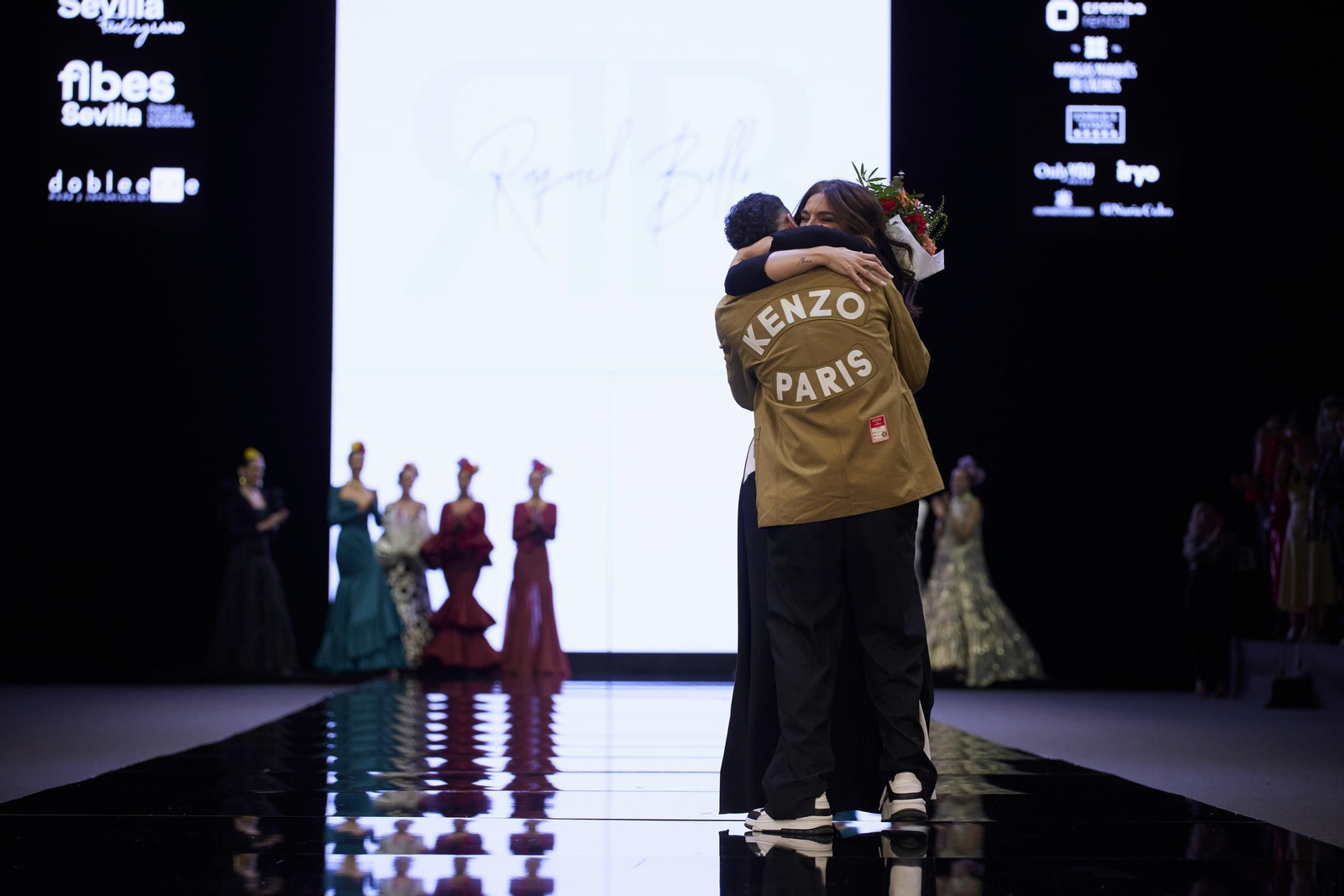 El desfile de Raquel Bollo en SIMOF 2025, todas la fotos