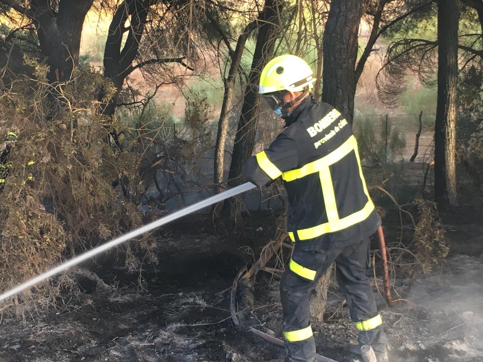 El incendio en Puerto Real que ha afectado a varias viviendas