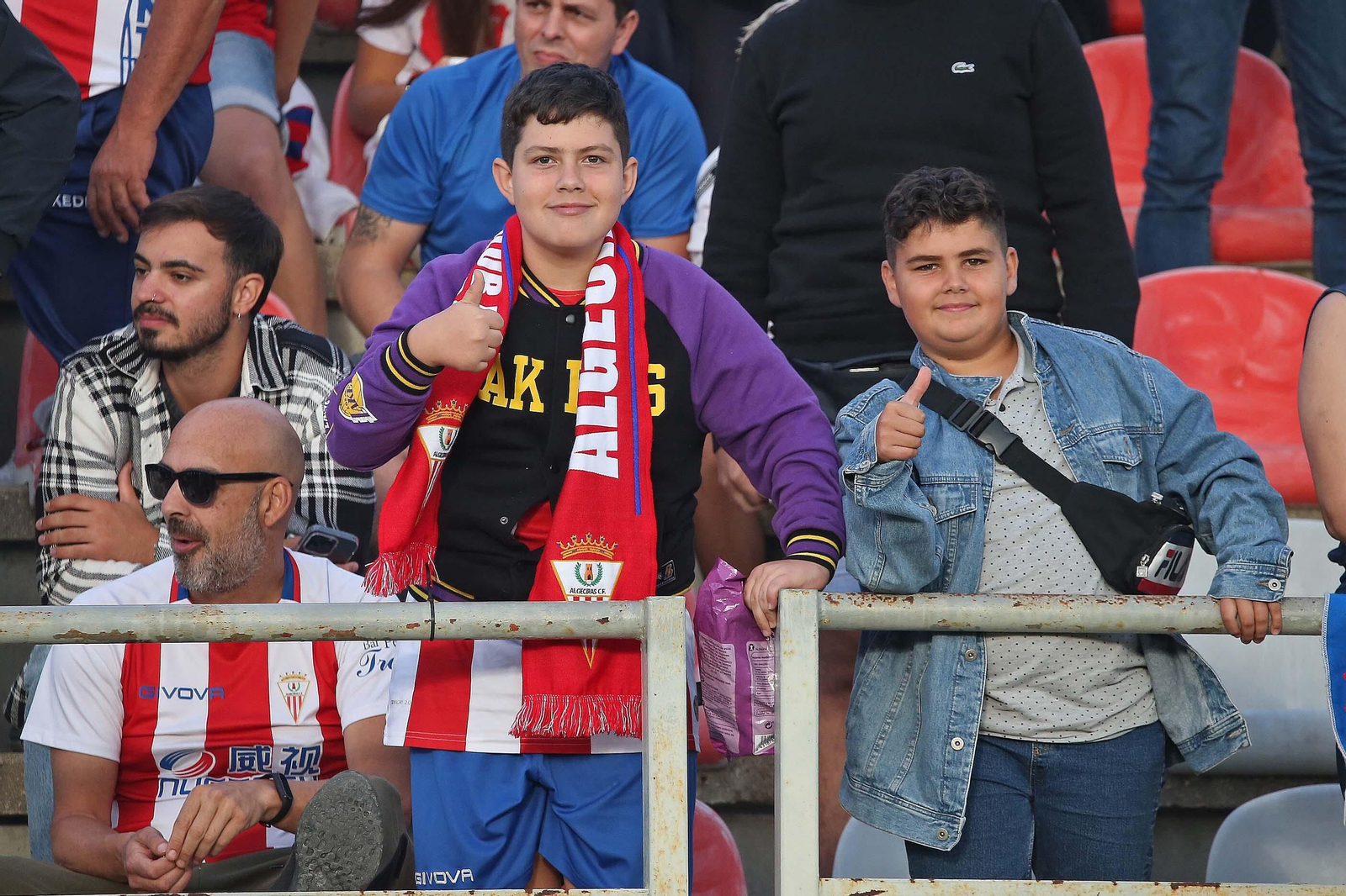 Búscate durante el partido Algeciras CF - Real Madrid Castilla en el Nuevo Mirador