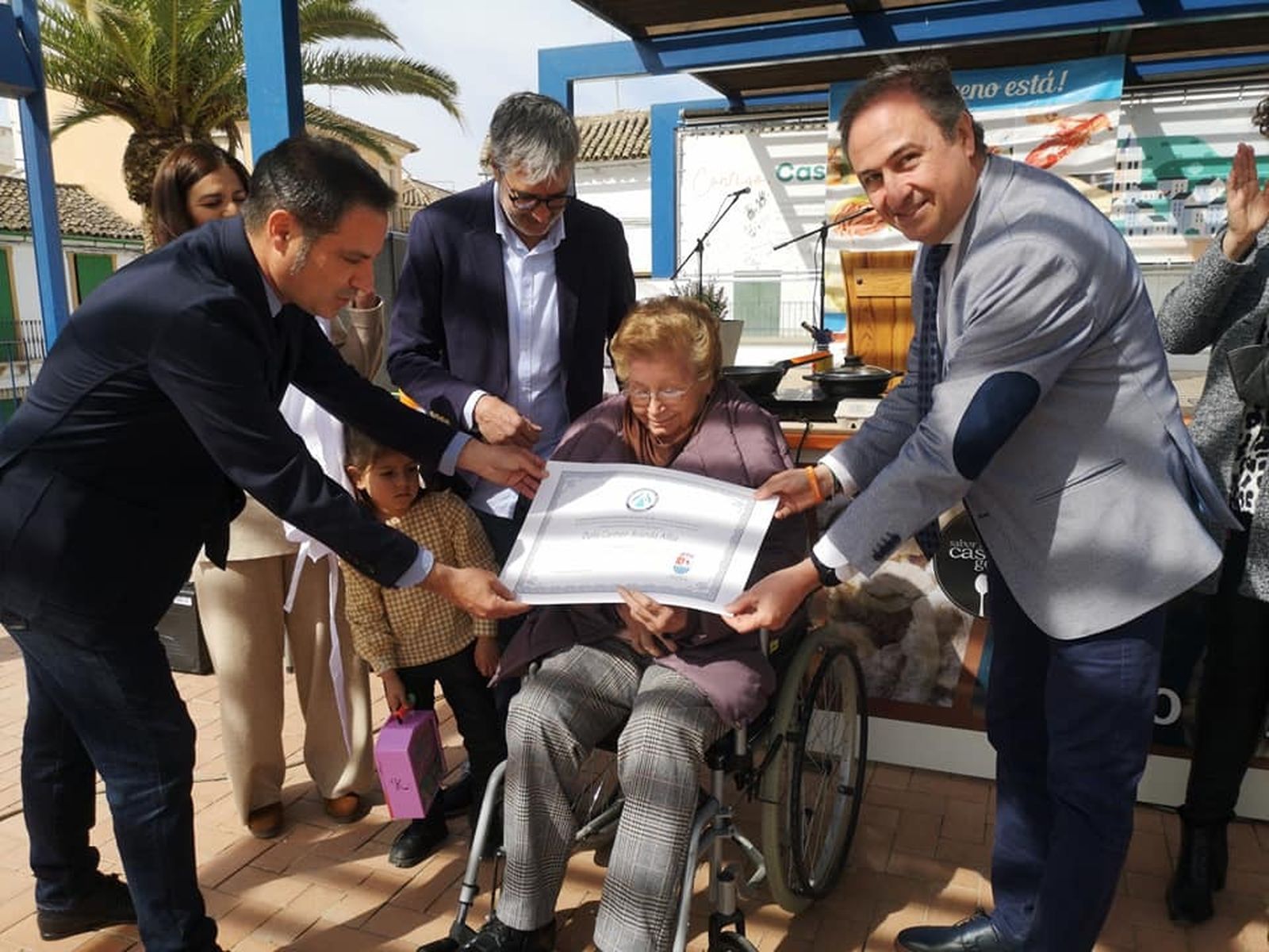 La celebración del certamen gastronómico del bacalao de Semana Santa en Castro del Río, en imágenes