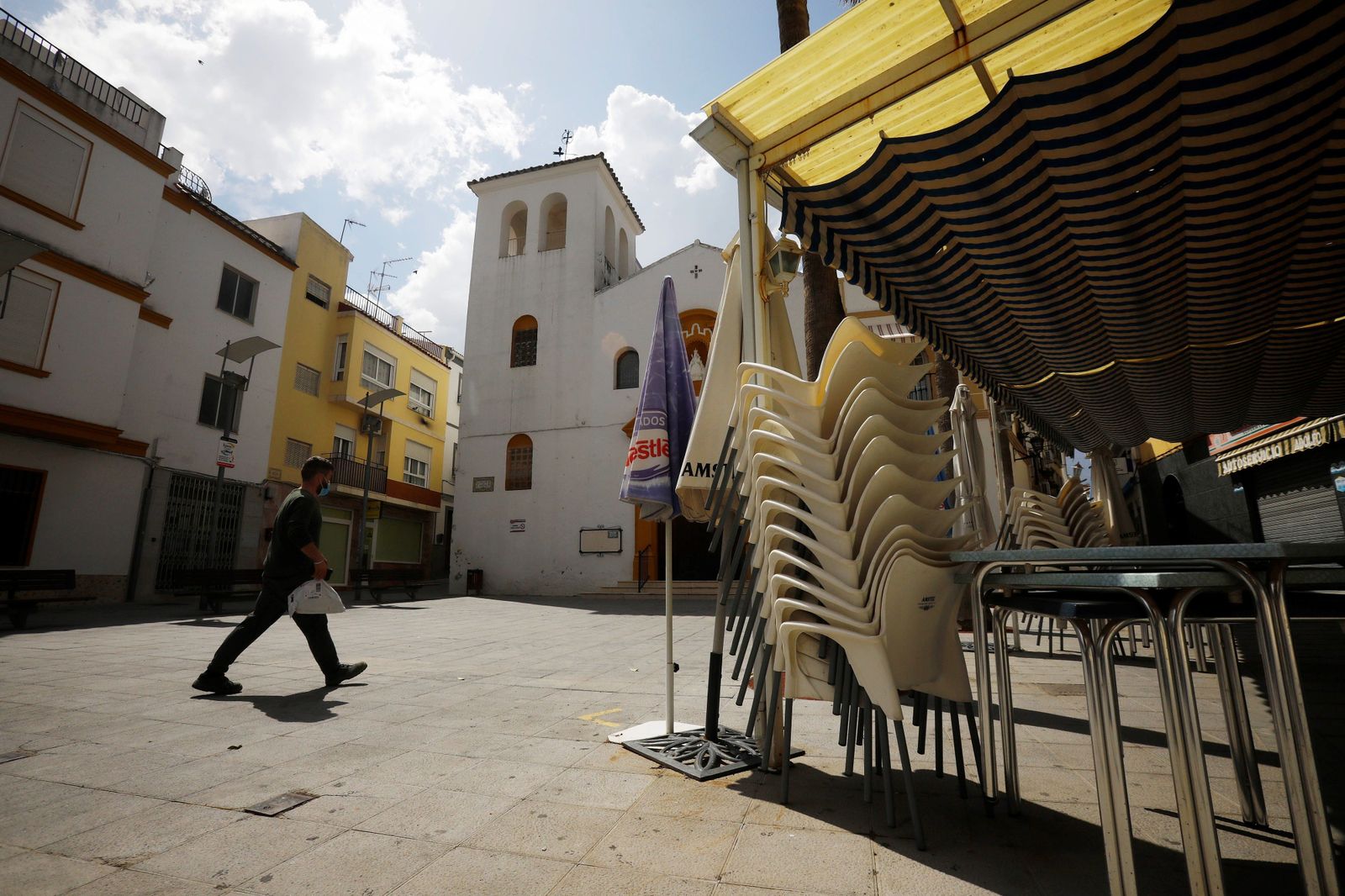 Una calle de Doña Mencía.