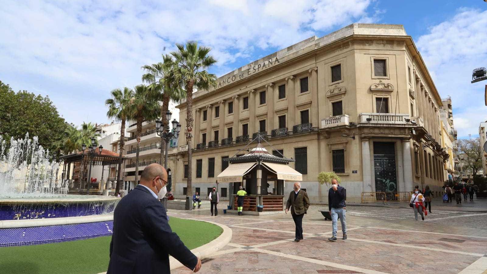 Imagen del edificio del Banco de España en la mañana de ayer.