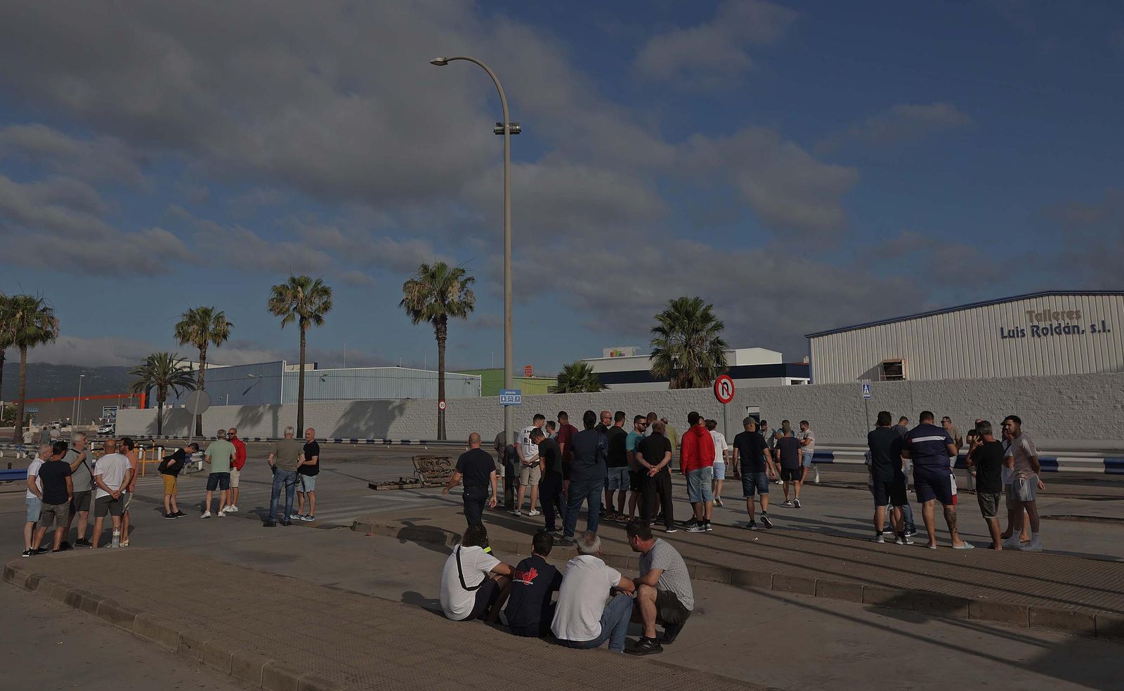 Fotos de la jornada del miércoles de la huelga del metal en el Campo de Gibraltar