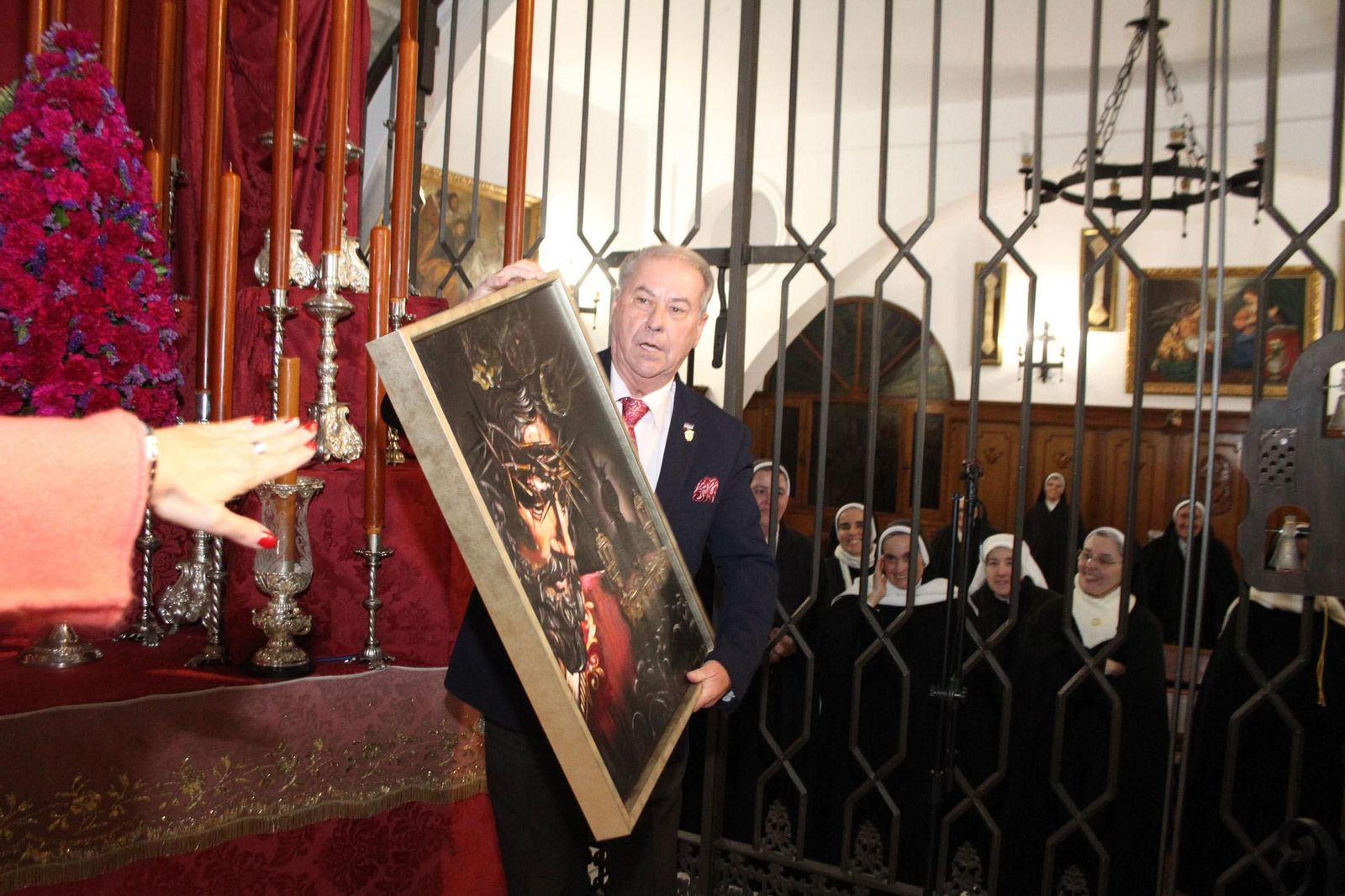 Imágenes de la Presentación del cartel del Vía Crucis de Pasión en las Agustinas