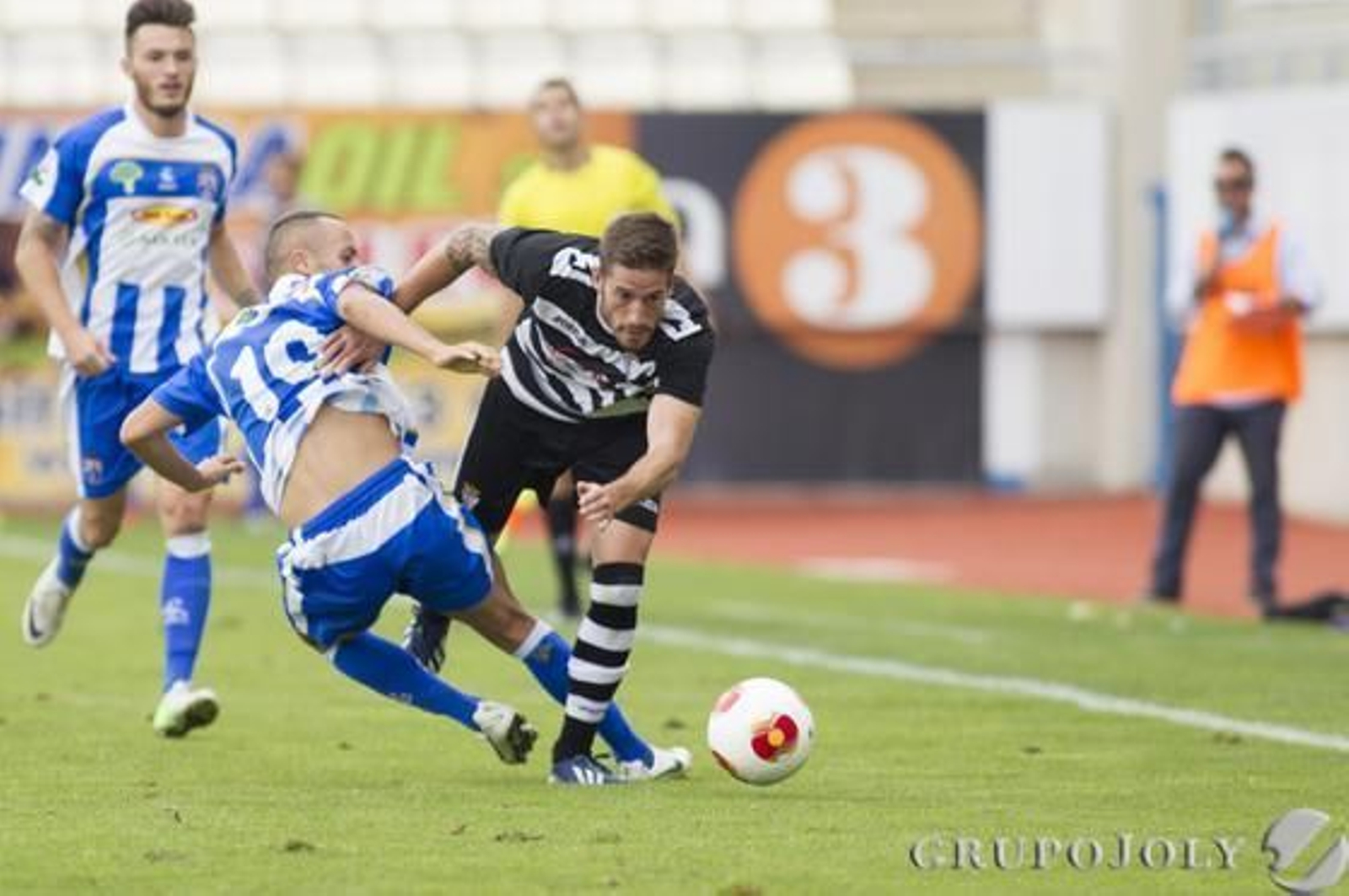 Carrillo es destituido tras la derrota de los azulinos (4-0) en Lorca

Foto: LOF (Pascu Mendez)