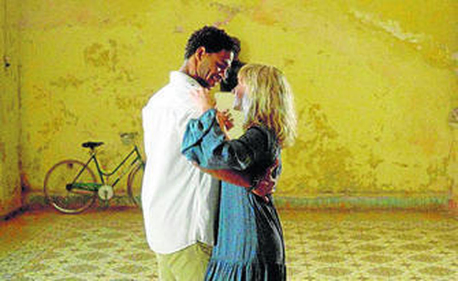 Carlos Acosta, estrella del Royal Ballet, en una escena del filme.