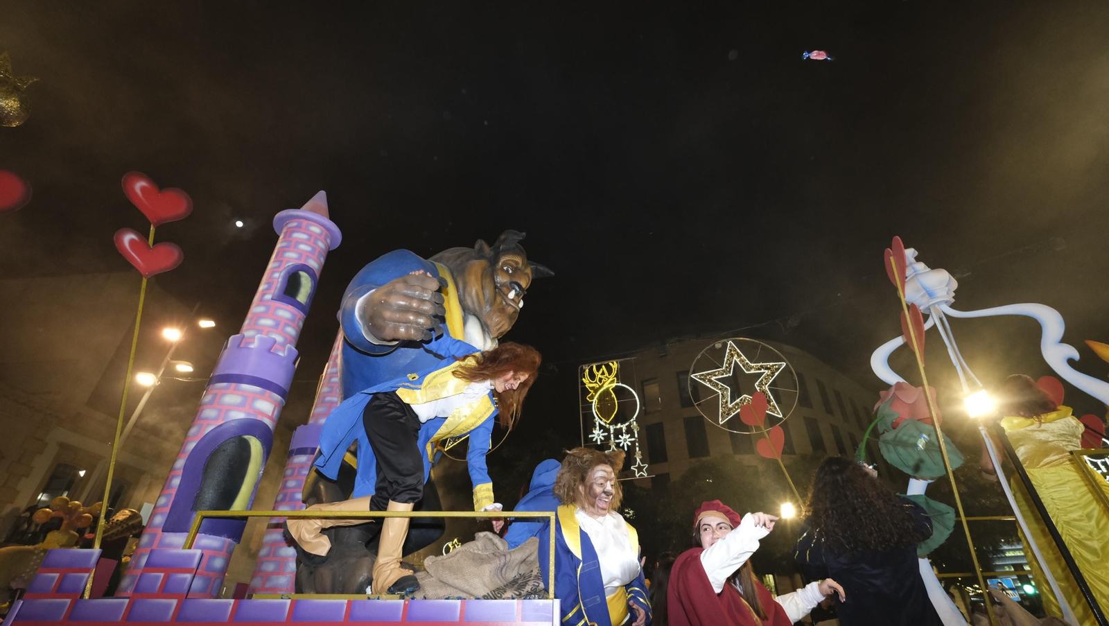 Imágenes de la Cabalgata de los Reyes Magos en Almería