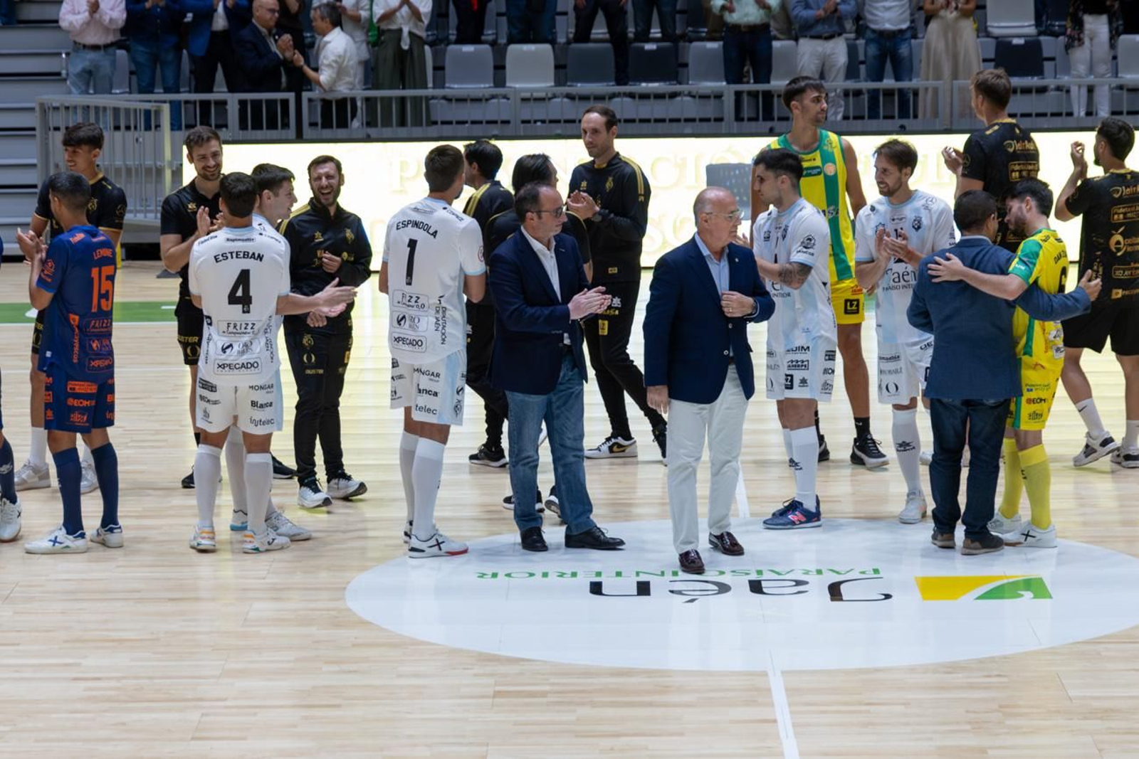 La puesta de largo de las secciones del Jaén Paraíso Interior FS