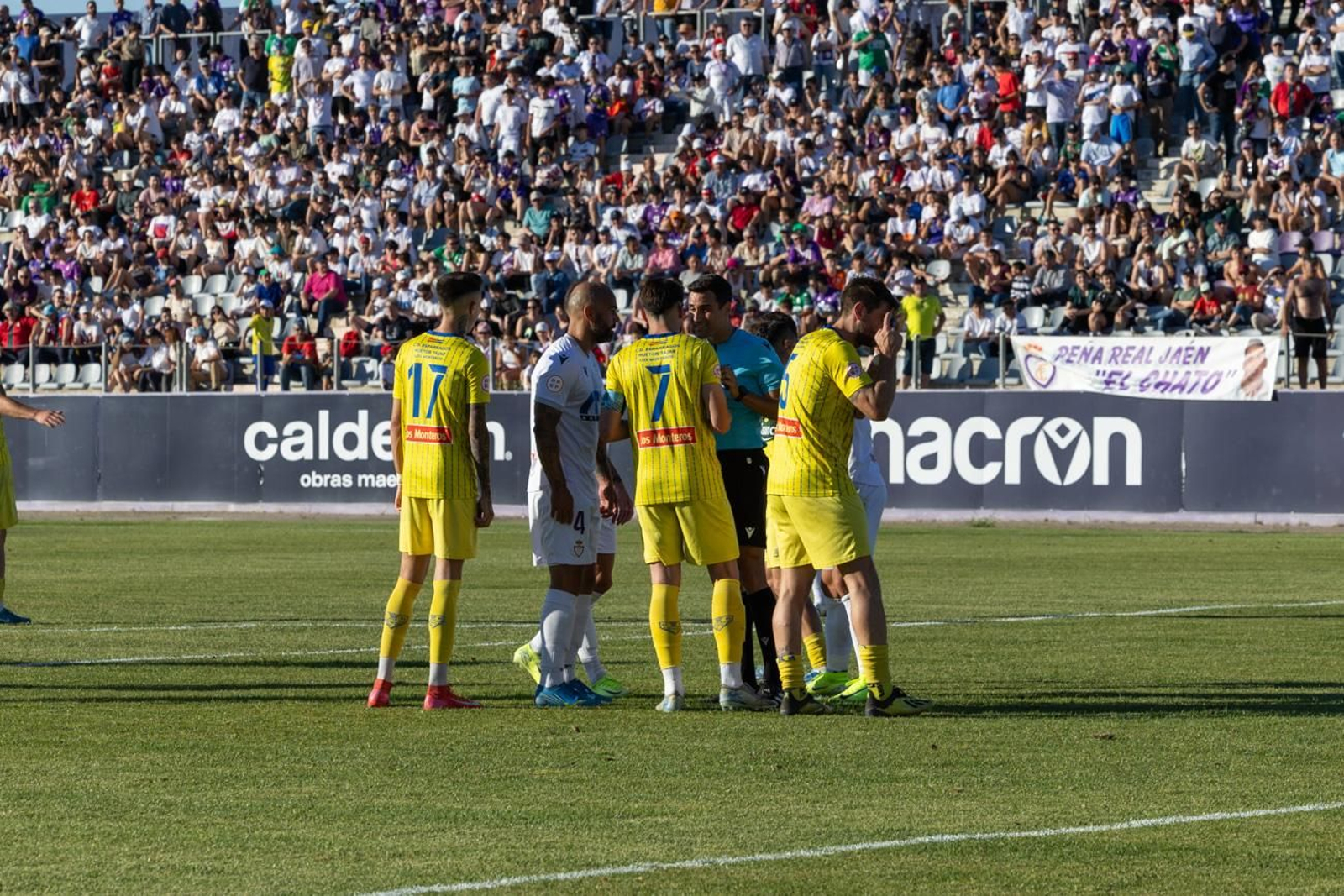 Las mejores imágenes del Real Jaén - CD Huétor Tájar Las mejores imágenes del Real Jaén - CD Huétor Tájar