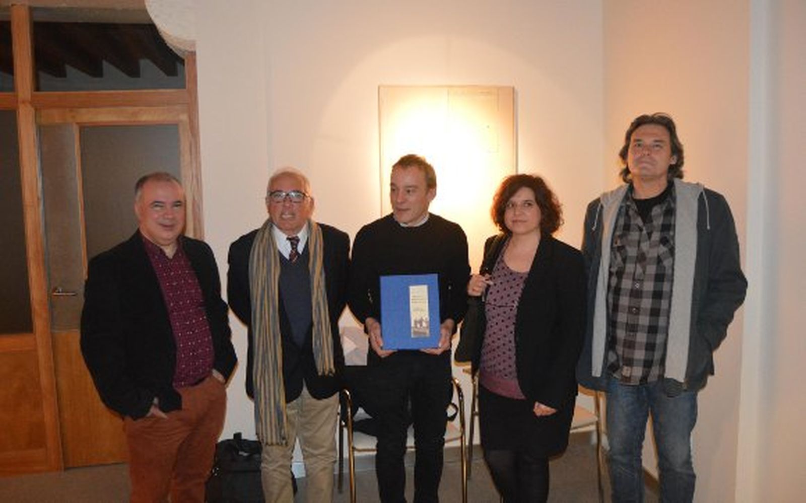 Claudio Pérez-Minguez,  el presentador del acto José María Ripoll, Raúl Manrique, Nieves Vázquez y Luis Merino.

Foto: Ignacio Casas de Ciria