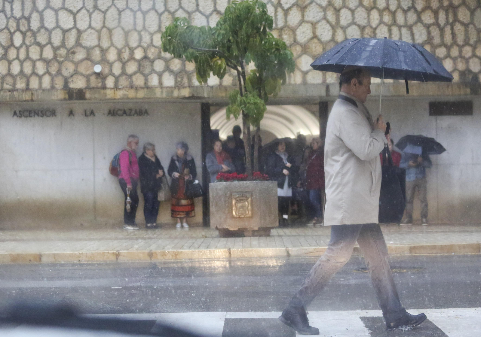 Las estampas que está dejando la lluvia en Málaga