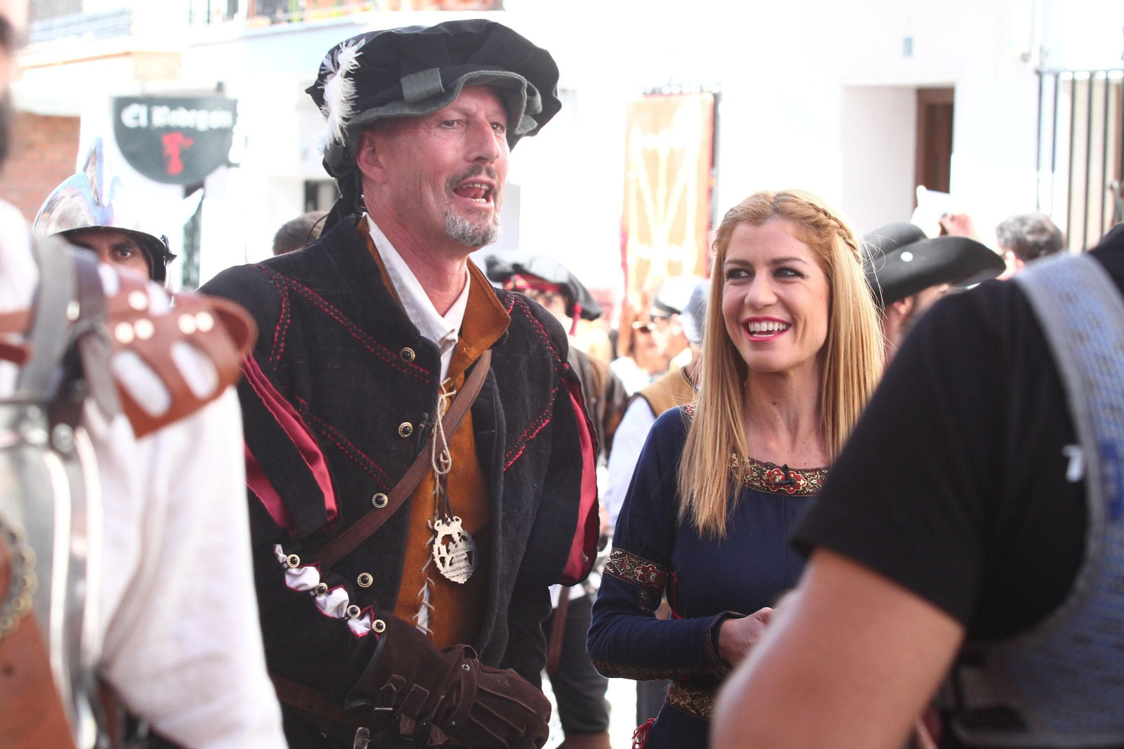 Imágenes del desfile de la XIX Feria Medieval del Descubrimiento, en Palos de la Frontera