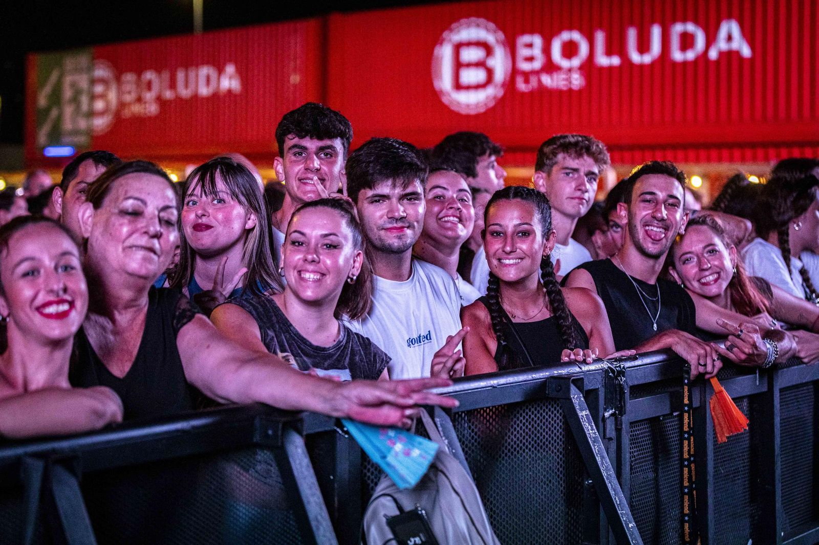 Búscate en las fotos del concierto de Melendi en Cádiz