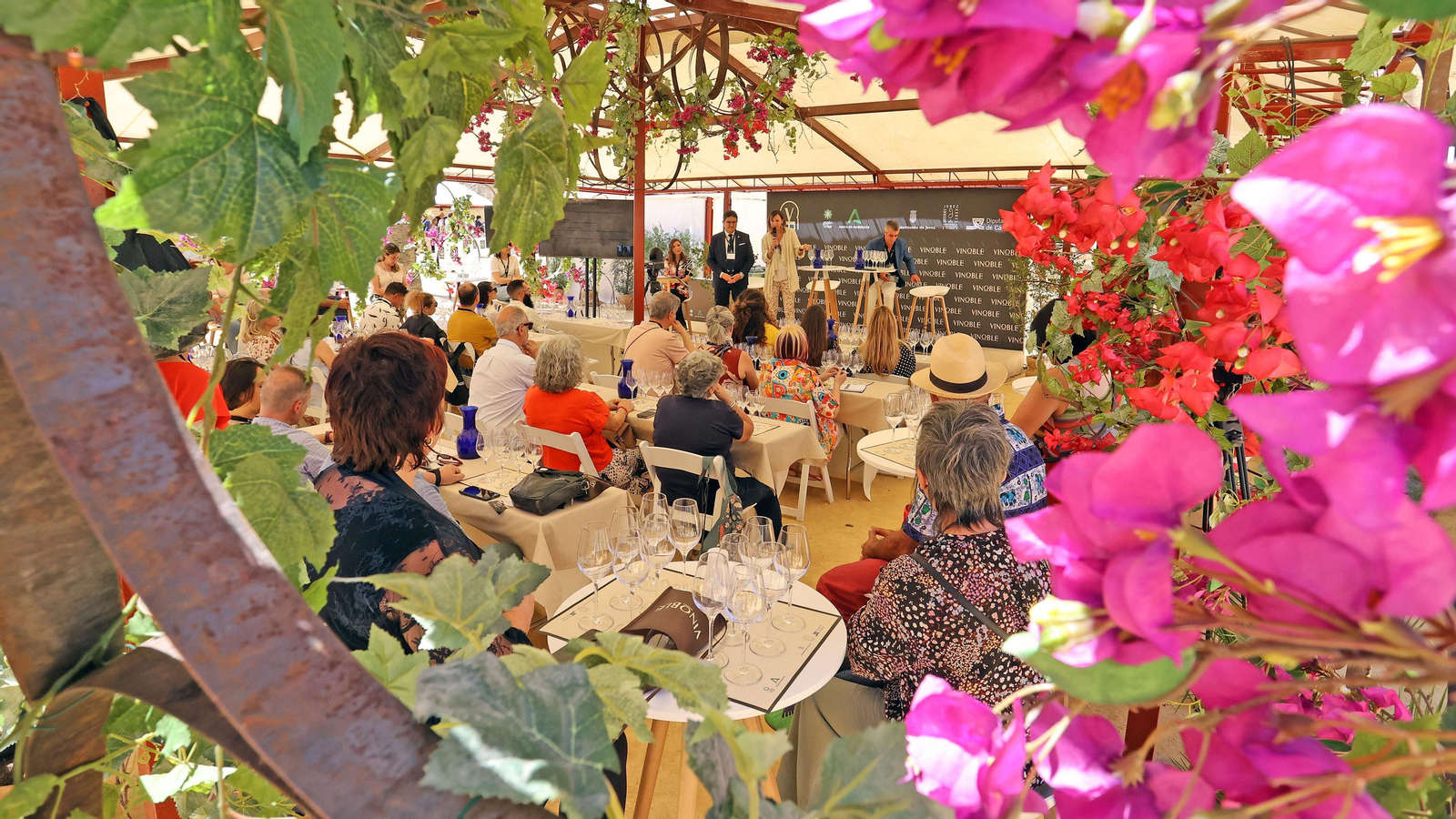 Imágenes del segundo día de Vinoble 2024 en Jerez