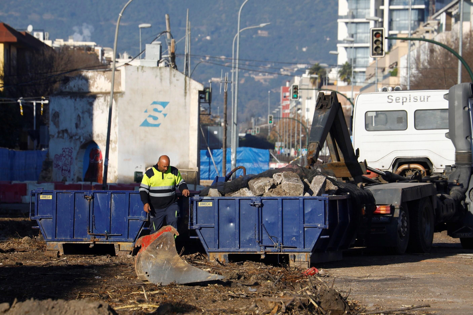 Las obras de la carretera de Trassierra de Córdoba avanzan a buen ritmo Las obras de la carretera de Trassierra de Córdoba avanzan a buen ritmo