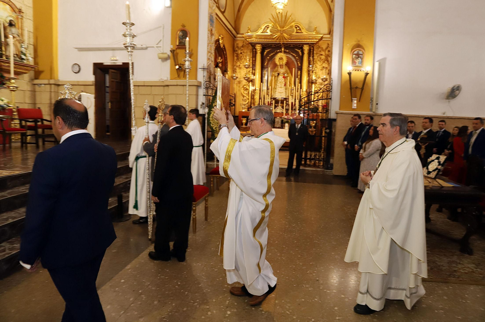 Imágenes de la función y traslado de la Hermandad del Rocío de Huelva