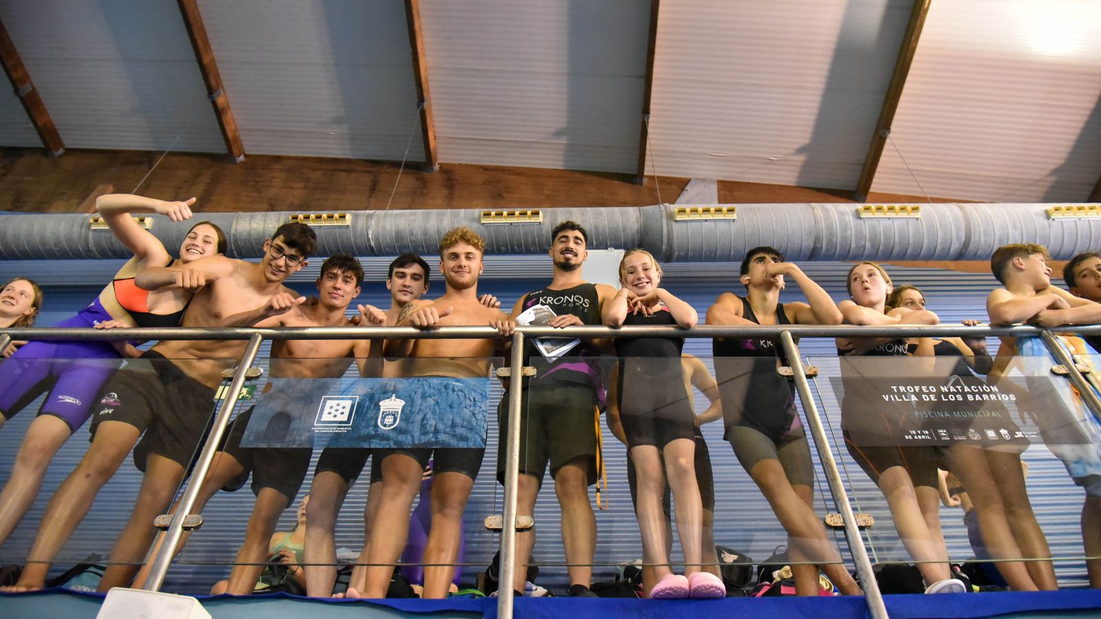 Las fotos de la primera jornada del IV Trofeo Natación ‘Villa de Los Barrios’