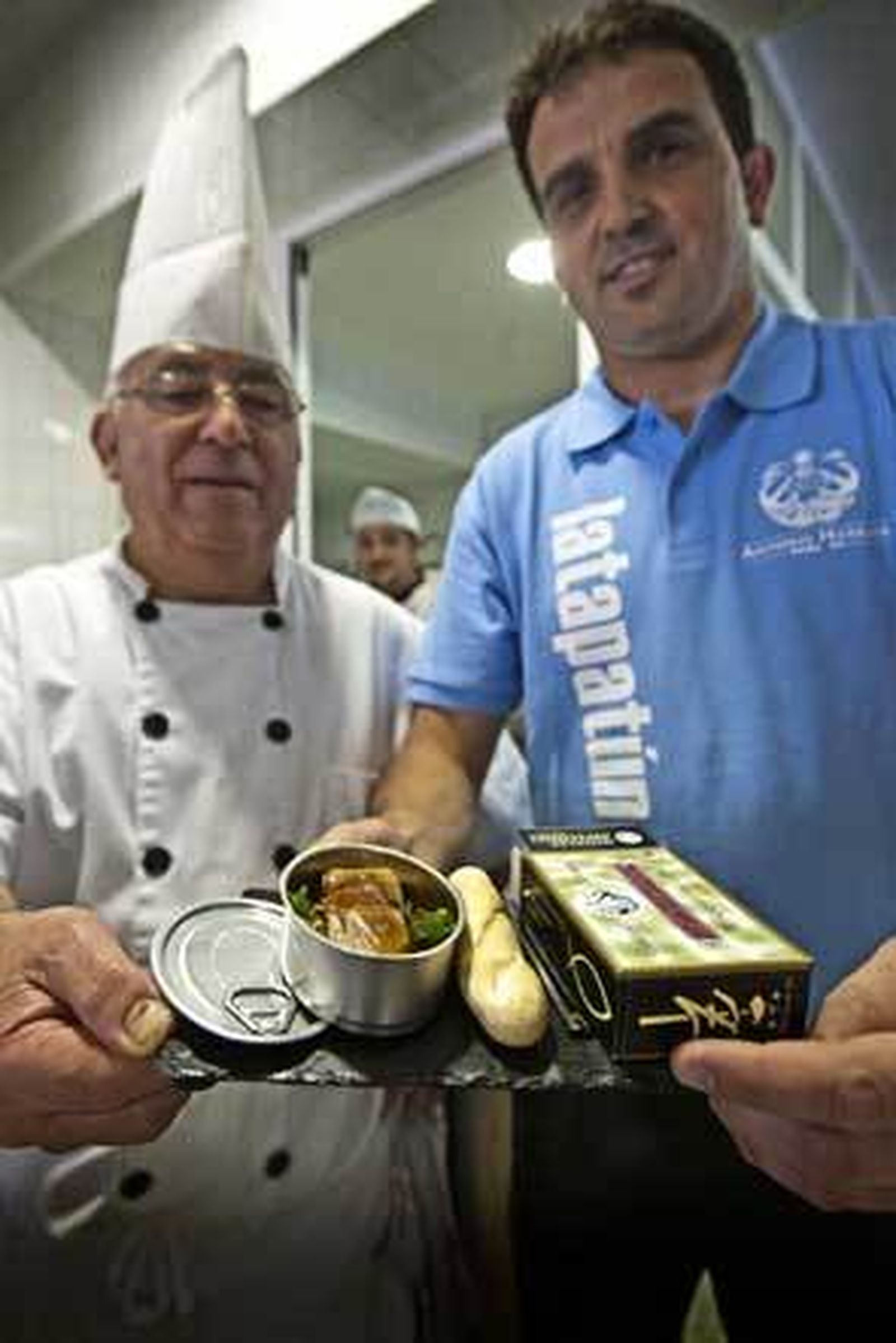 La VI Ruta del Atún de Zahara finaliza con un "récord histórico"