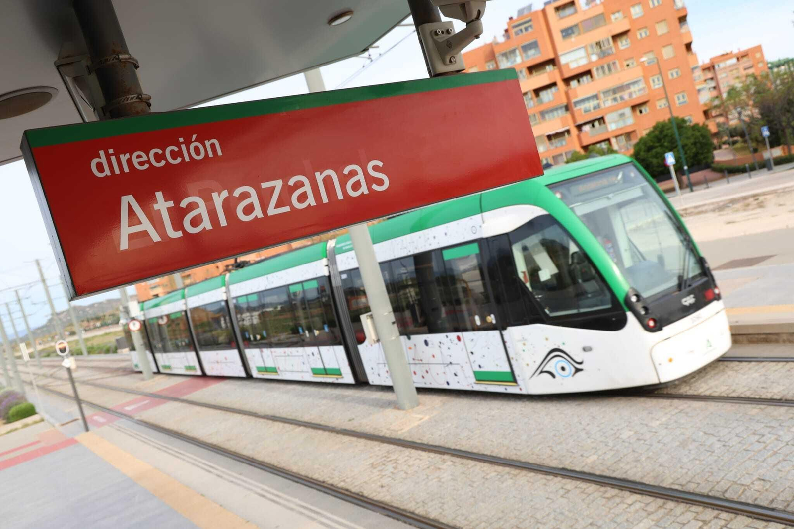 Panel indicativo del Metro en la zona de El Cónsul.