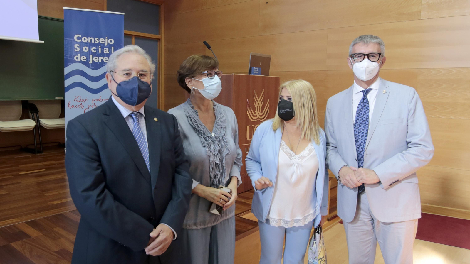 Reconocimiento título Póstumo de Consejero de Honor a D. Carmelo García Barroso