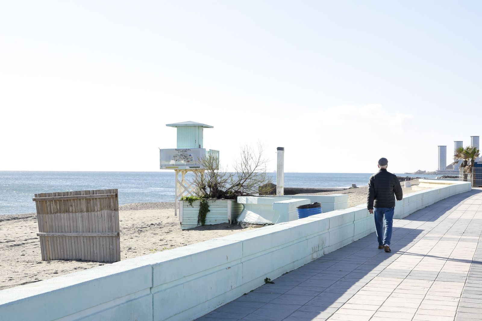 Las fotografías de un sábado en las playas de La línea tras las borrascas