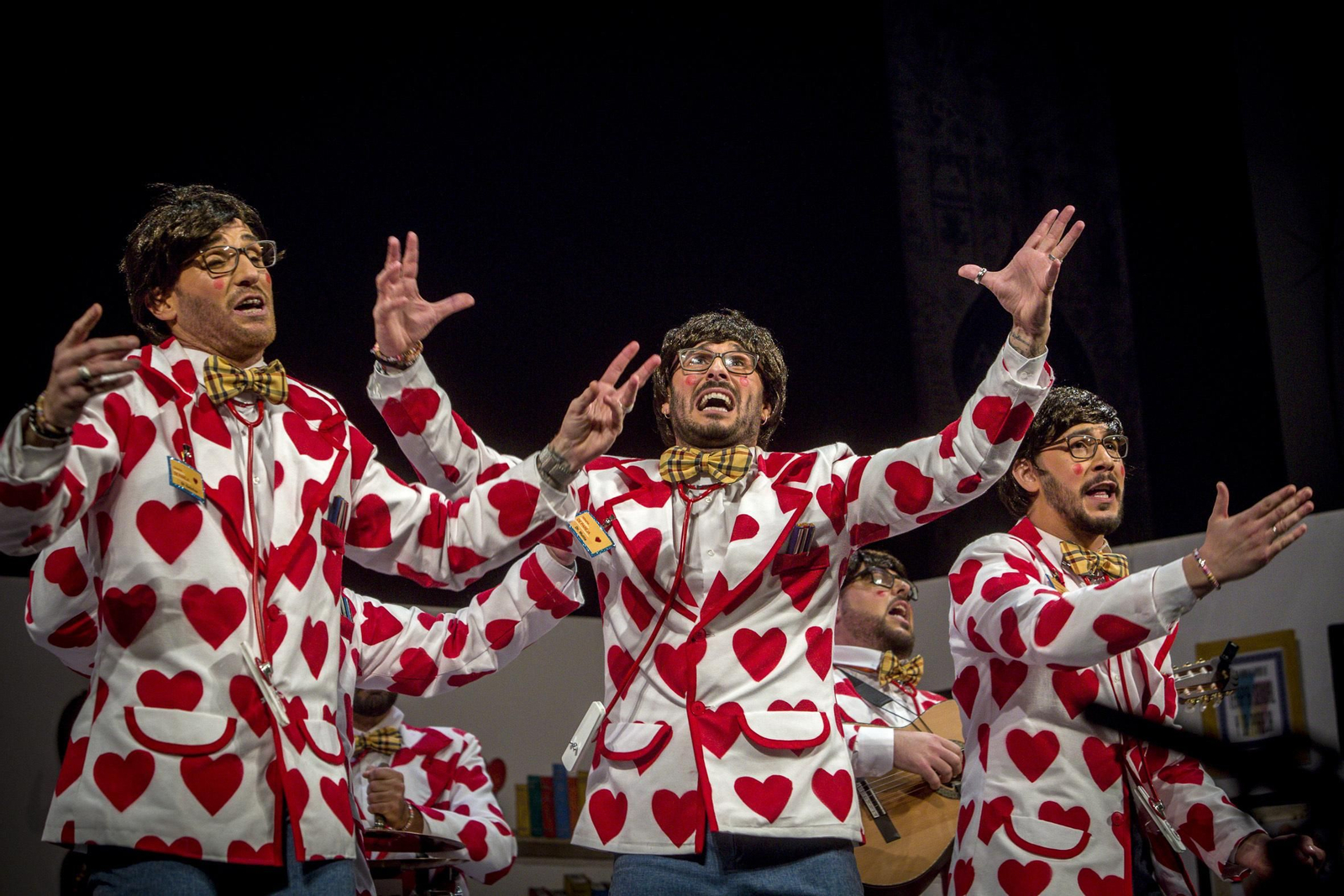 Chirigota Los del corazón partío Chirigota Los del corazón partío