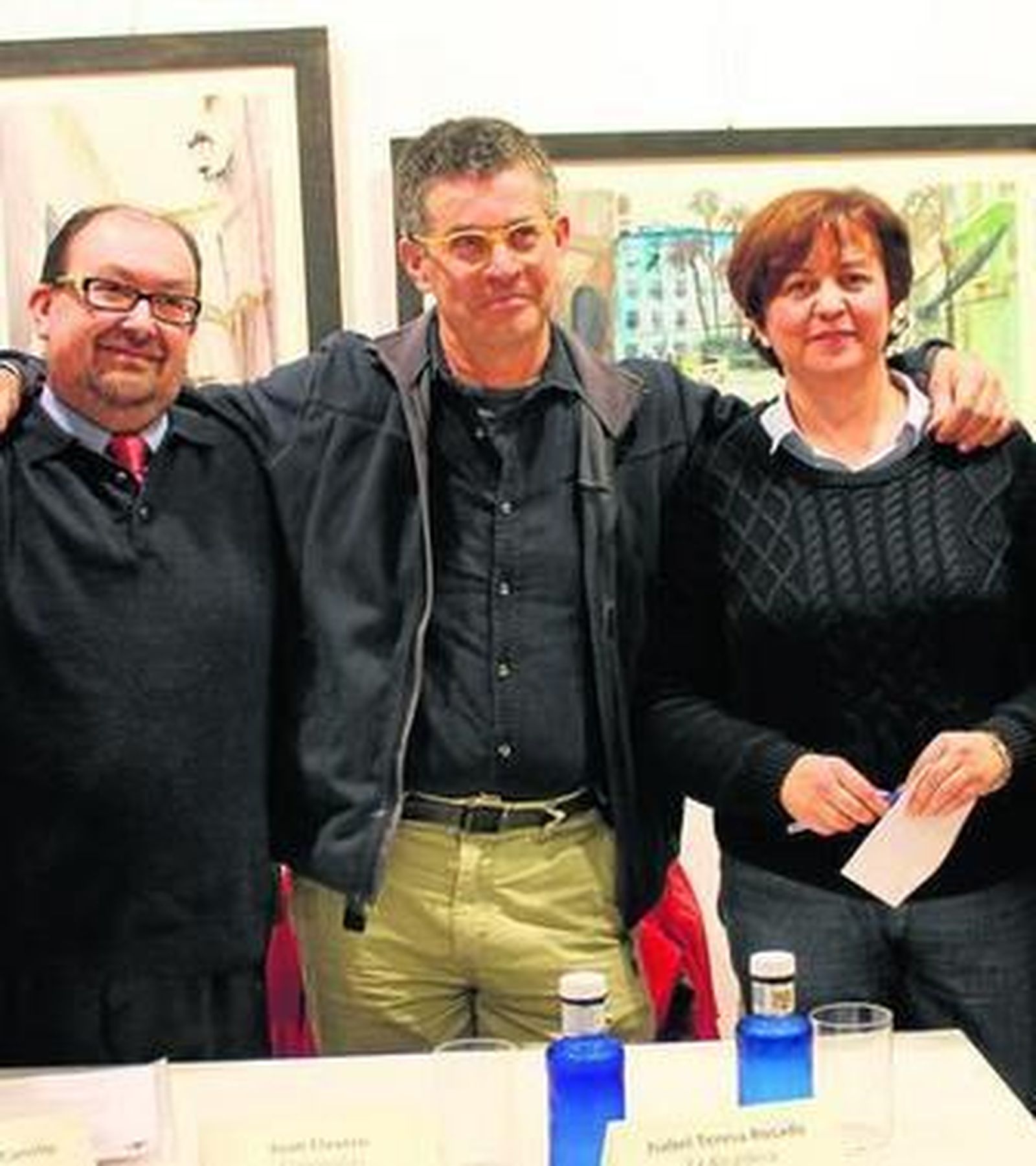 Juan Clavero junto algunos miembros de Ecologistas en Acción.