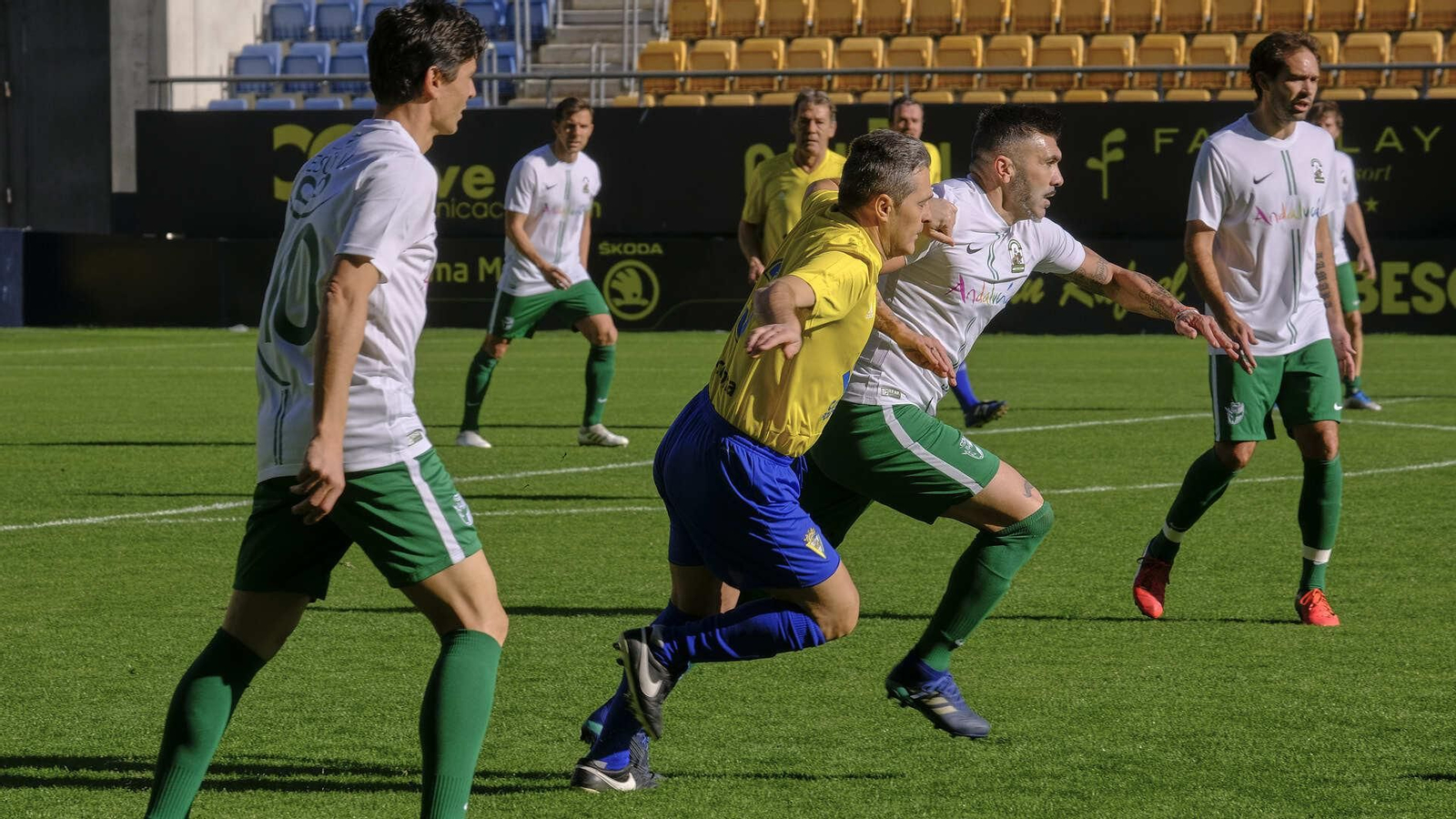 Partido de fútbol a beneficio de la Asociación de Reyes Magos en Carranza
