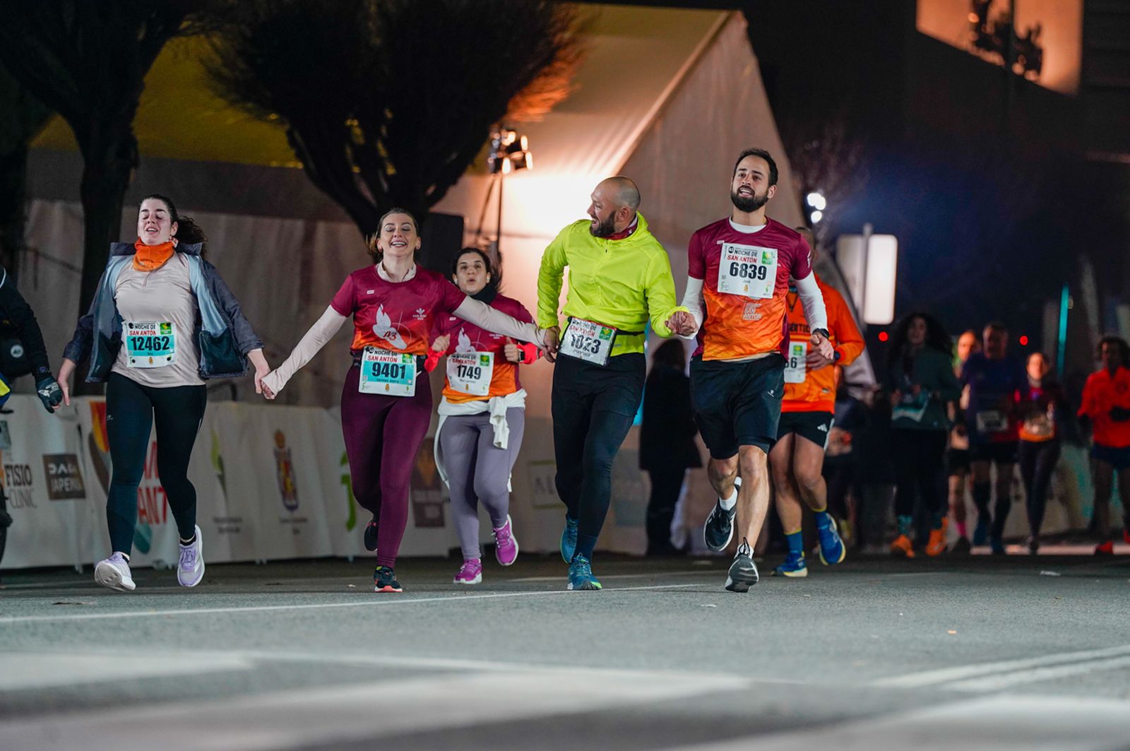 En imágenes: búscate en tu llegada a meta de la Carrera de San Antón 2026 (3)