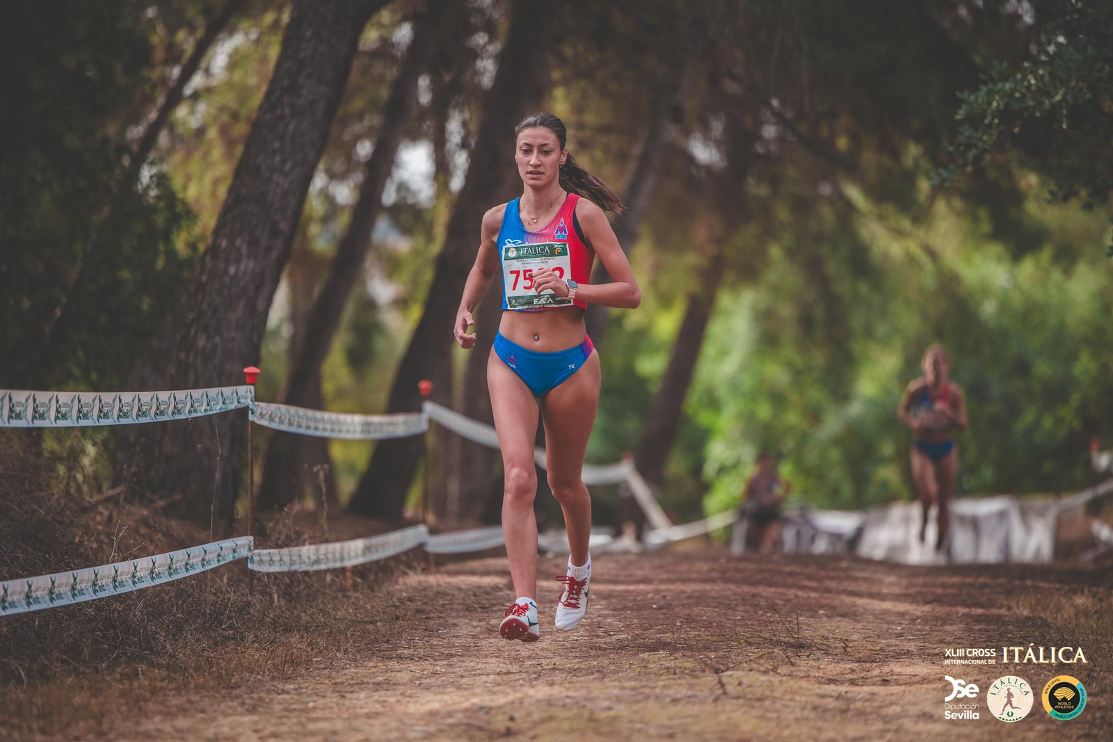Búscate en las fotos del Cross de Itálica 2025 | 4