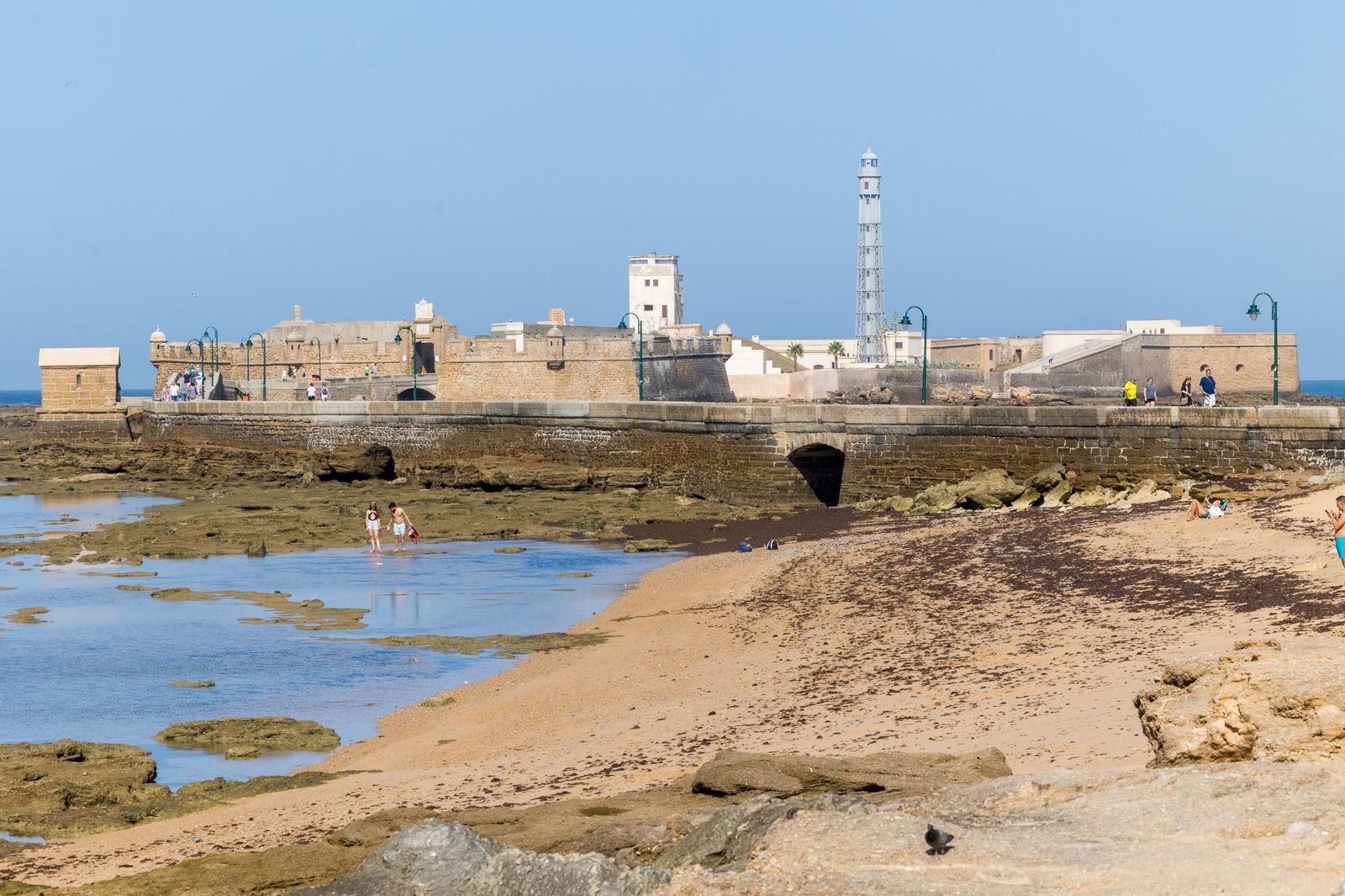 Imágenes del estado del castillo de San Sebastián de Cádiz