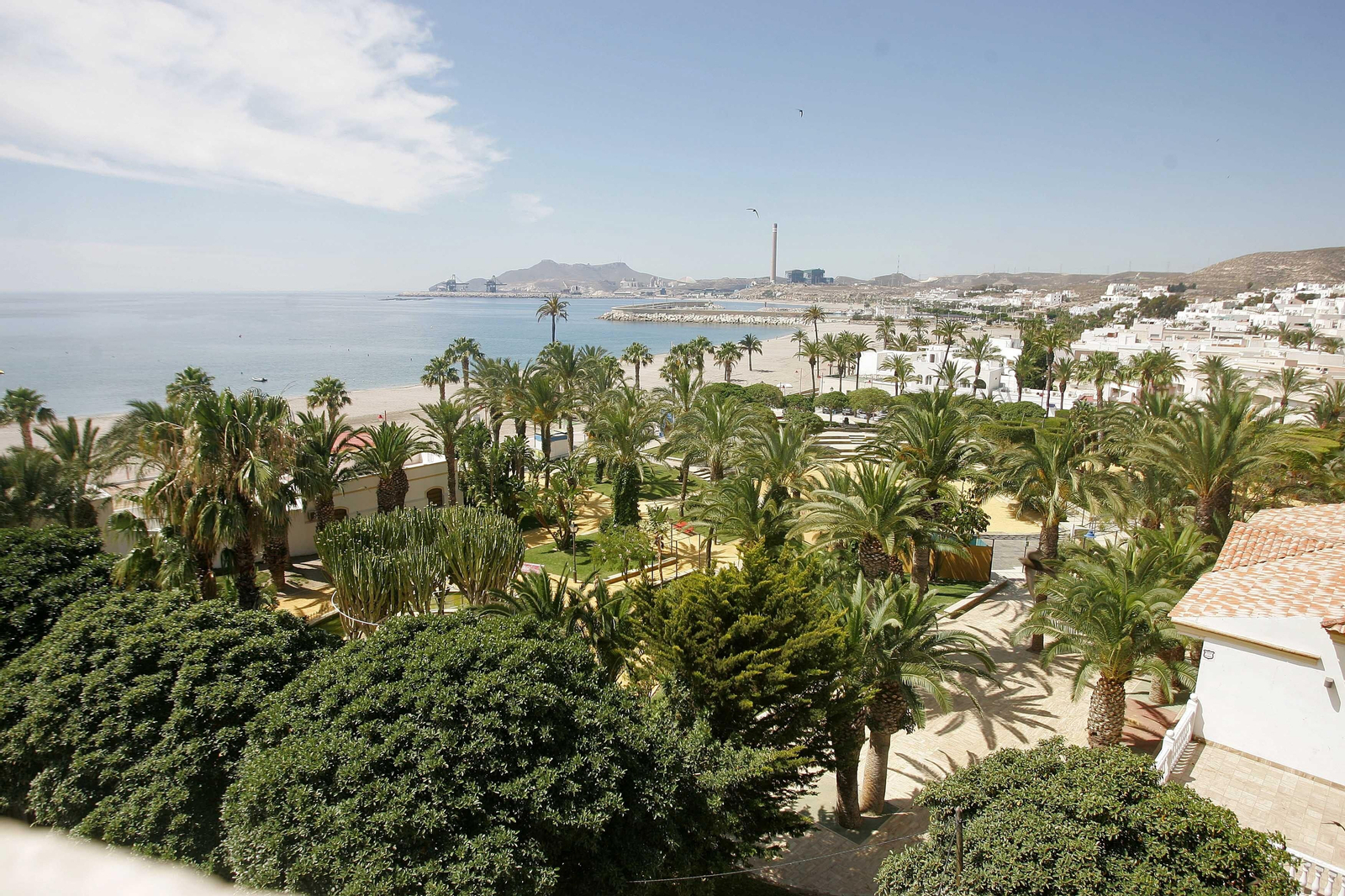 Vista panorámica de la costa del municipio de Carboneras
