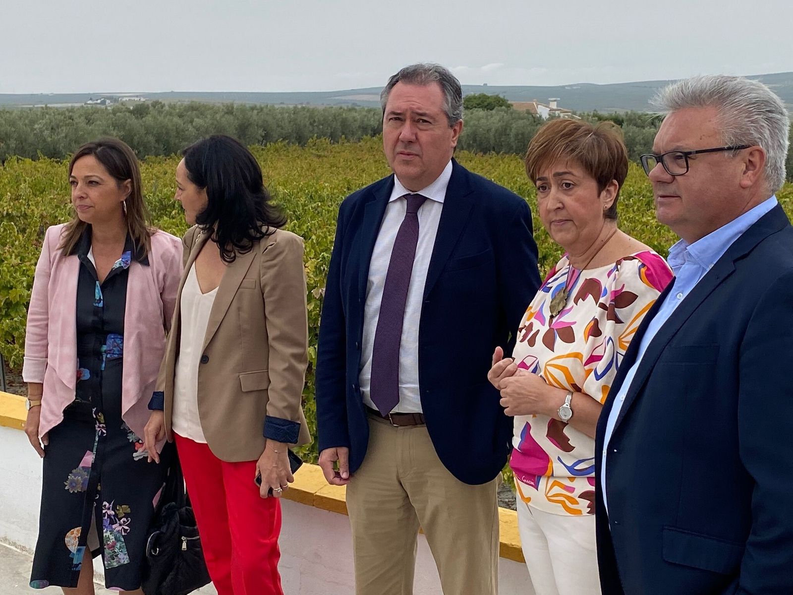 Isabel Ambrosio, Rafi Crespín, Juan Espadas, Francisca Carmona y Esteban Morales en Moriles.
