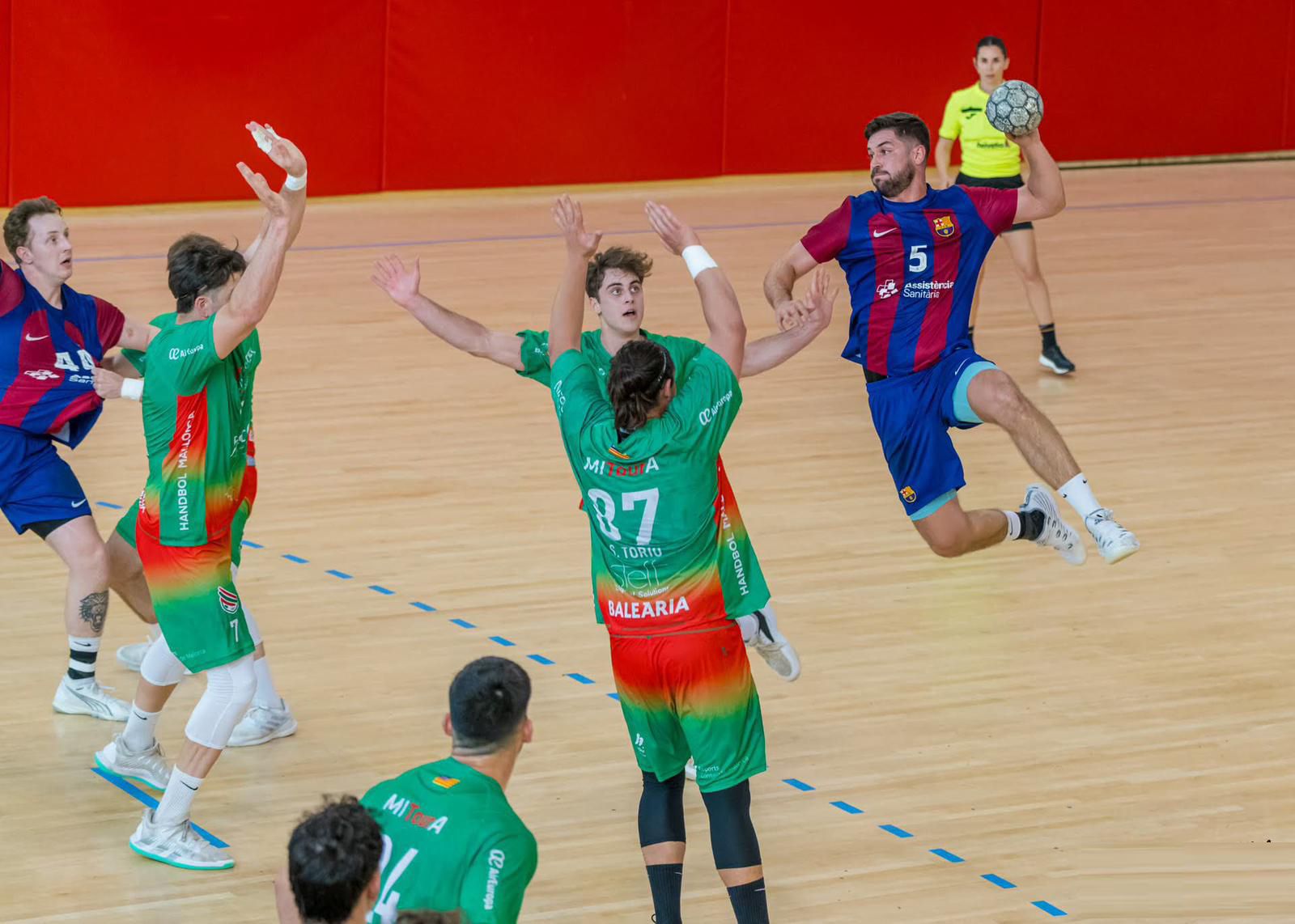 Pablo Fernández, con el Barcelona.