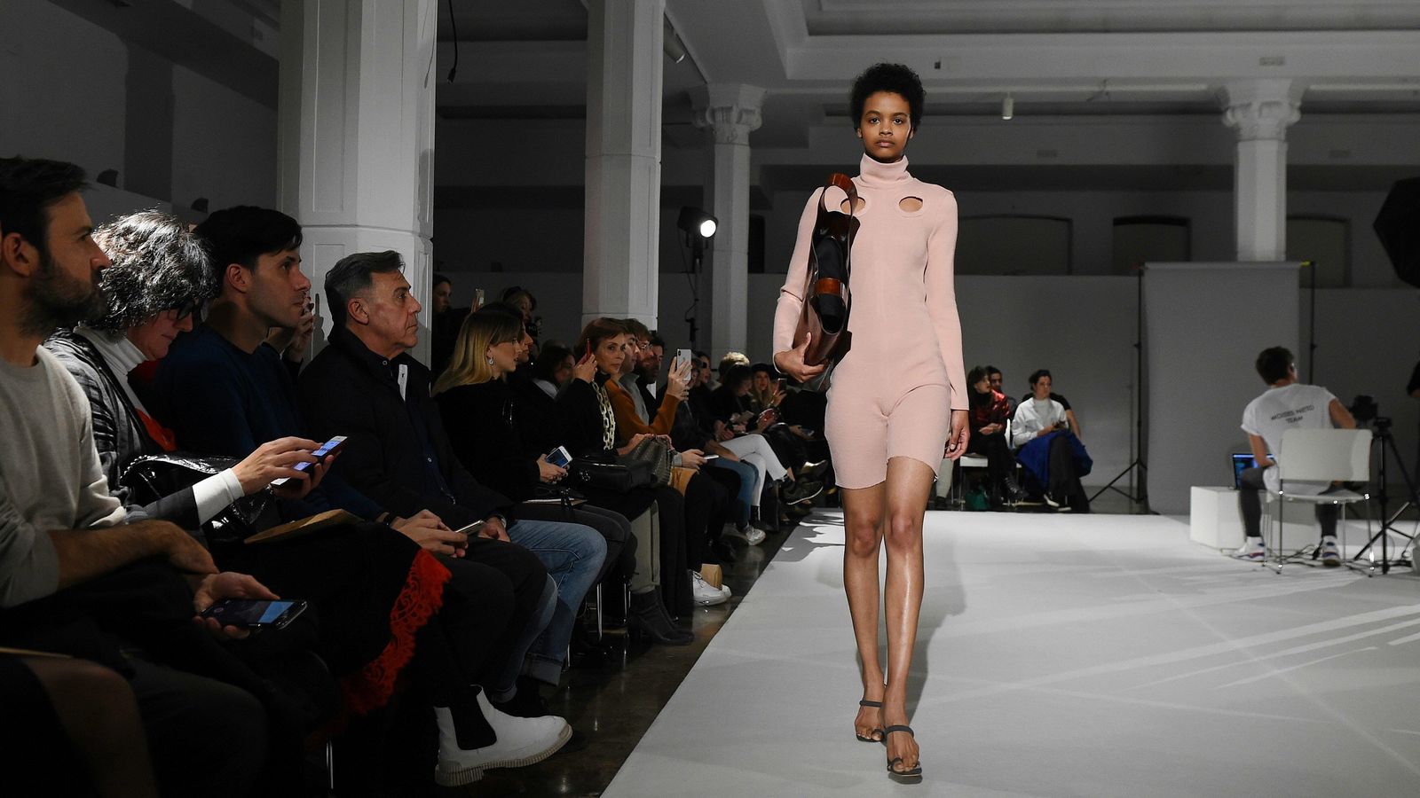 Un instante del desfile de Moisés Nieto en Madrid.