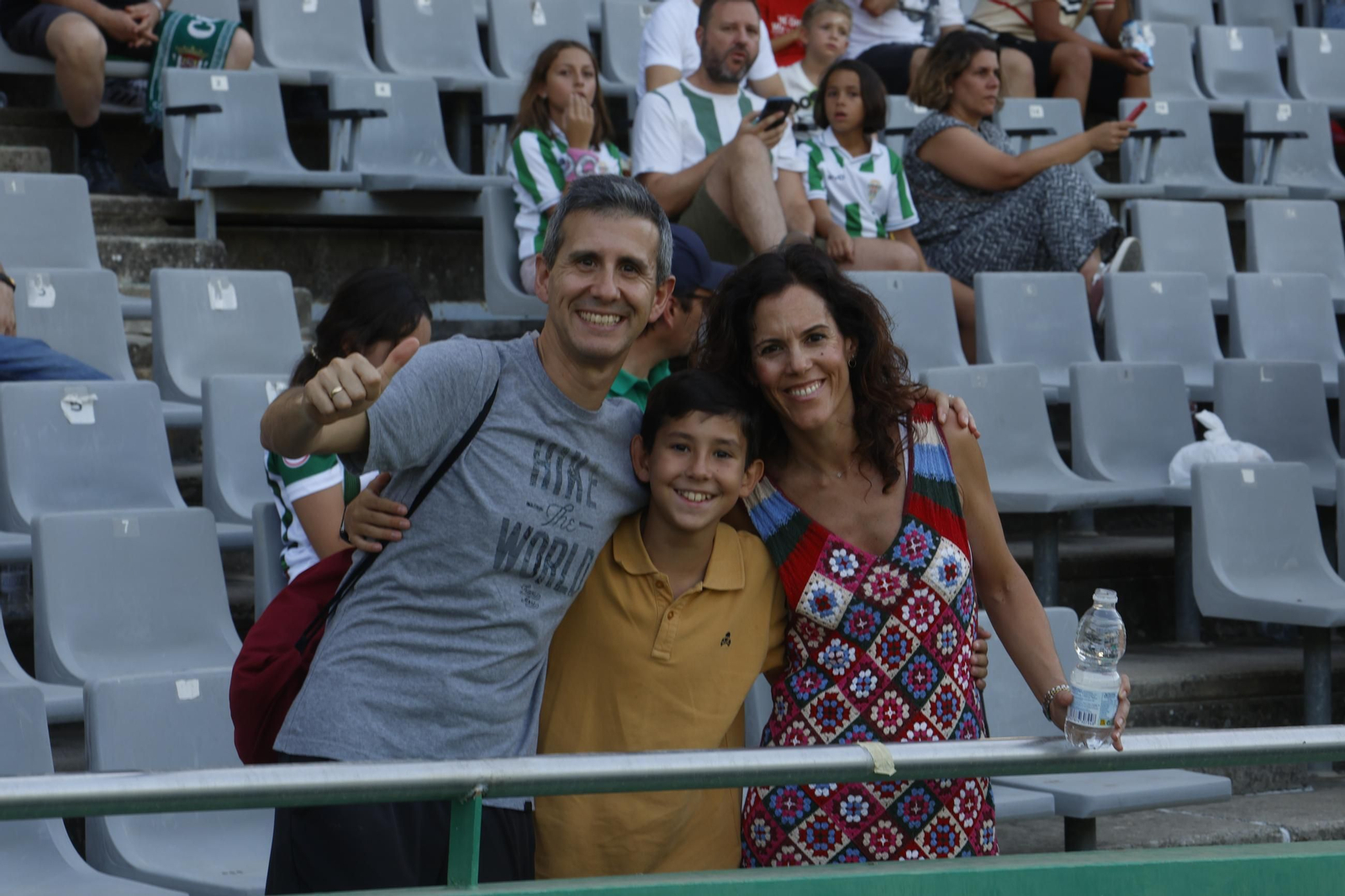 Las mejores fotos del ambientes en El Arcángel para el Córdoba CF - Rayo Vallecano