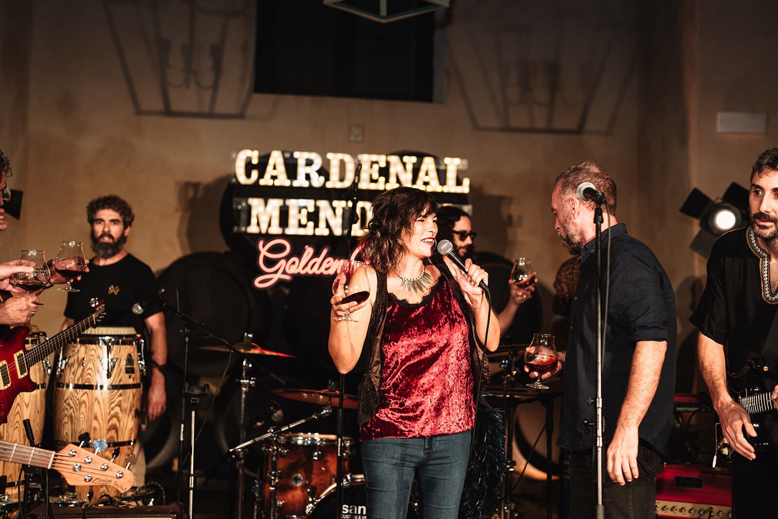 Así fue el tributo al Festival de Woodstock y  la Cardenal Mendoza Cocktail Competition