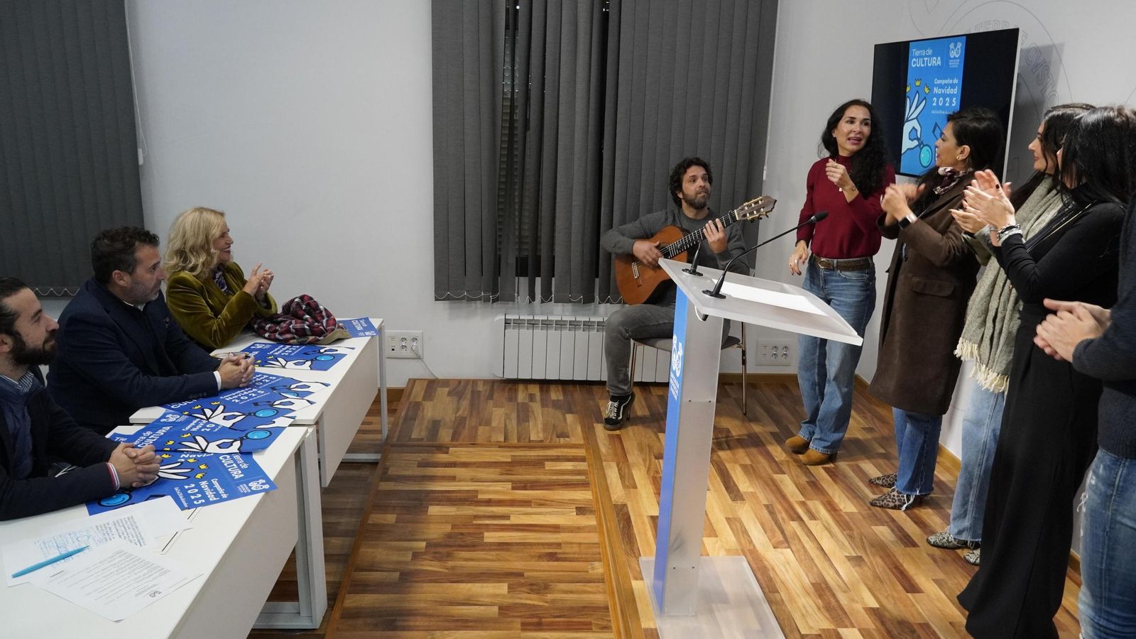 Actuación en la presentación de la campaña de Navidad de la Diputación.